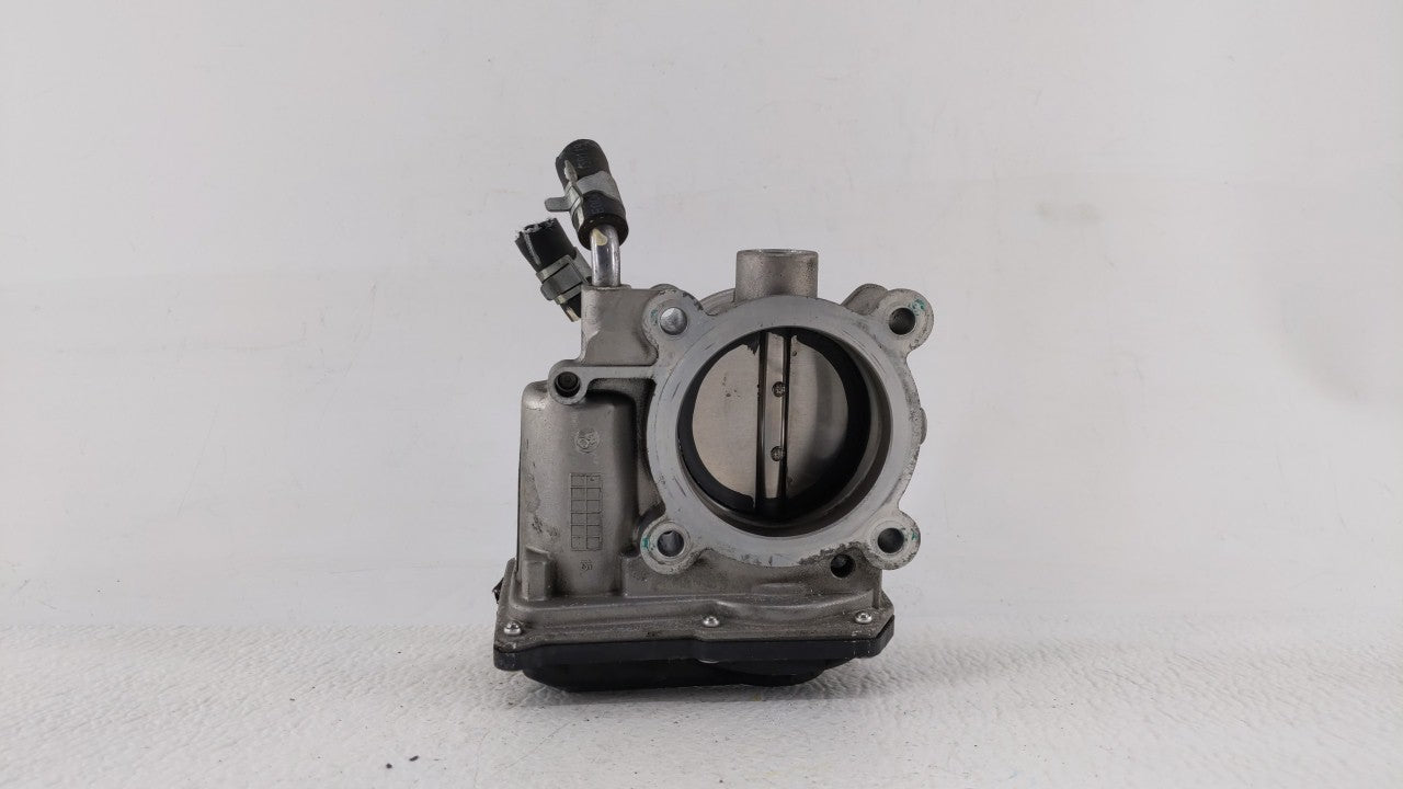 2011-2018 Hyundai Elantra Throttle Body P/N:35100-2E000 Fits 2011 2012 2013 2014 2015 2016 2017 2018 2019 OEM Used Auto Parts - Oemusedautoparts1.com