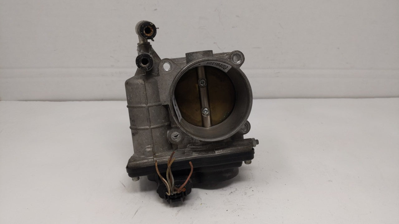 2014-2018 Infiniti Q50 Throttle Body P/N:RME60-12 526-02 Fits OEM Used Auto Parts - Oemusedautoparts1.com