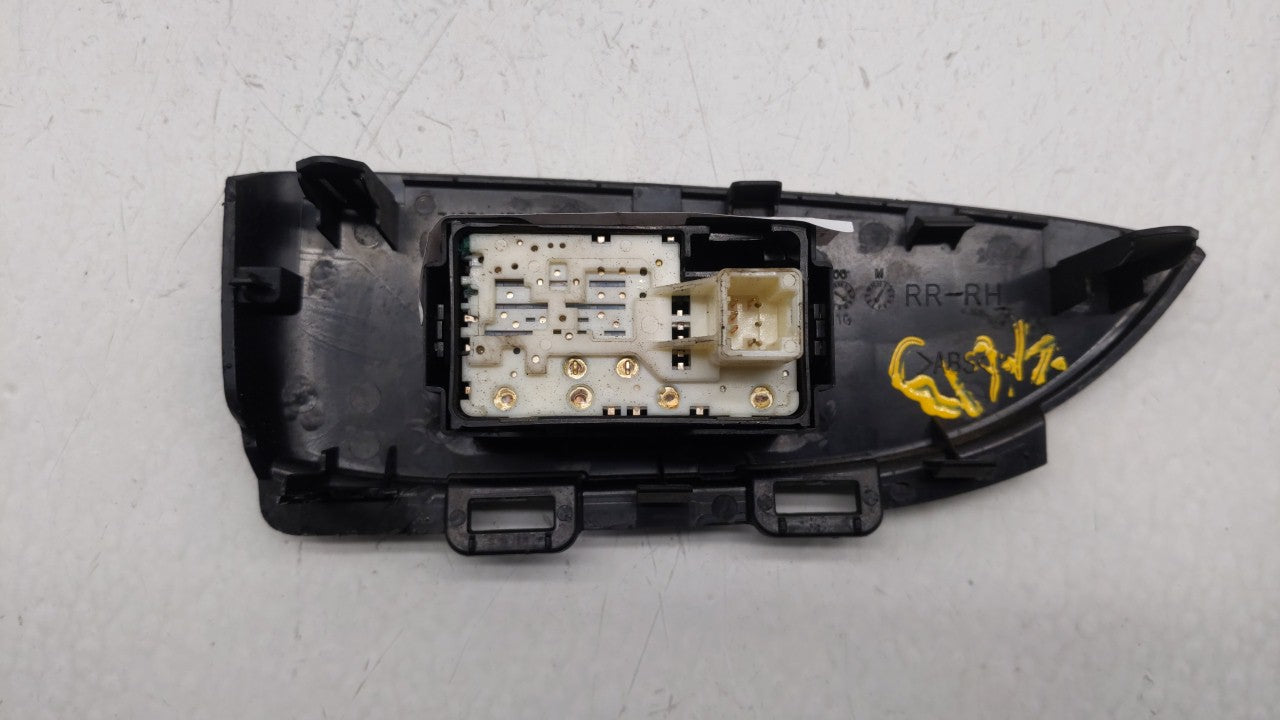 2015 Toyota Prius Passeneger Right Rear Power Window Switch 74271-47060 - Oemusedautoparts1.com