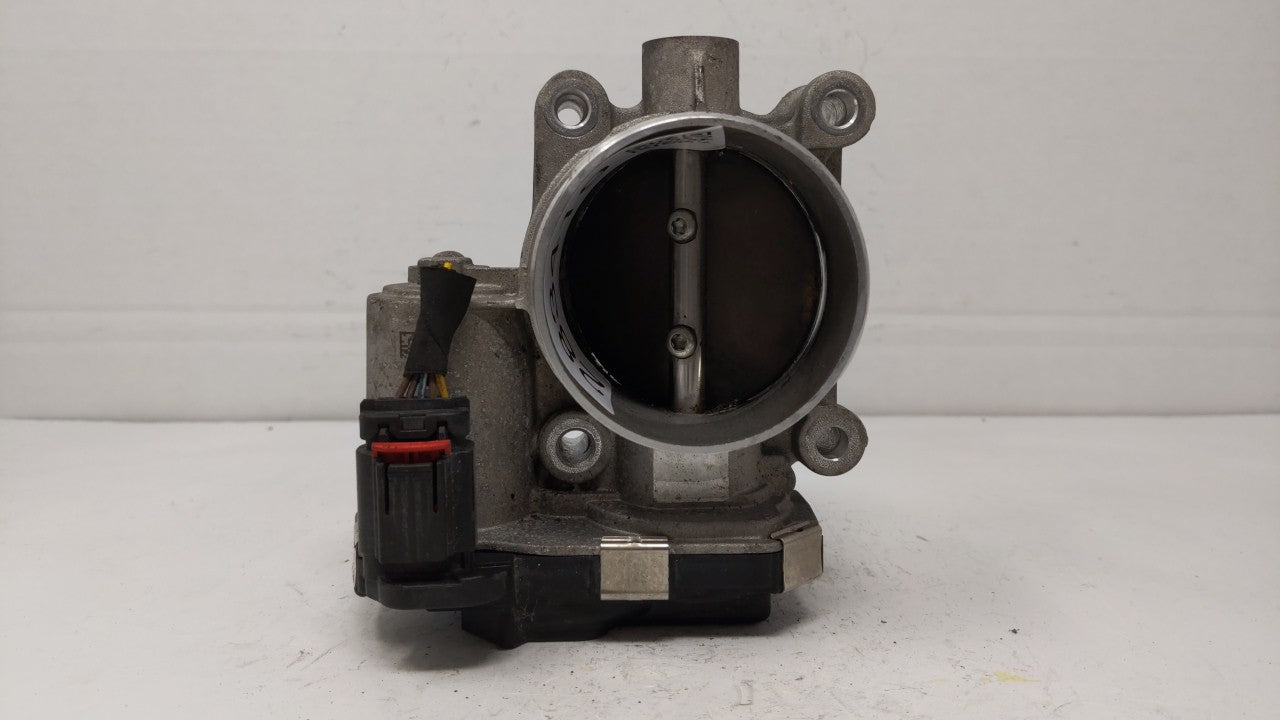 2013-2015 Chevrolet Malibu Throttle Body P/N:12627217DA 12669073DA Fits 2013 2014 2015 2017 2018 OEM Used Auto Parts - Oemusedautoparts1.com