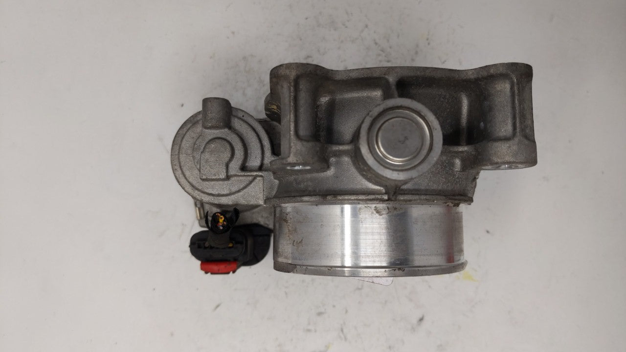 2013-2015 Chevrolet Malibu Throttle Body P/N:12627217DA 12669073DA Fits 2013 2014 2015 2017 2018 OEM Used Auto Parts - Oemusedautoparts1.com