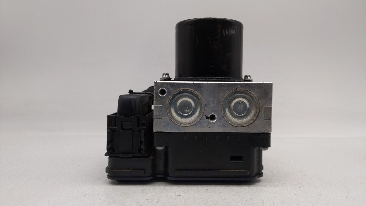 2013-2016 Chevrolet Malibu ABS Pump Control Module Replacement P/N:22888501 22863598 Fits 2012 2013 2014 2015 2016 OEM Used Auto Parts - Oemusedautoparts1.com