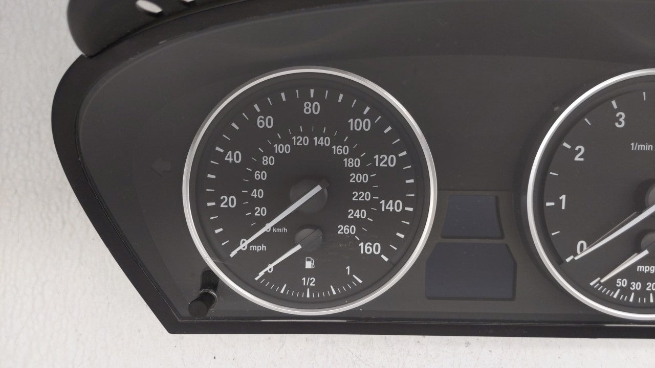 2008-2010 Bmw 535i Instrument Cluster Speedometer Gauges P/N:9 153 753 62.10-9 194 887 Fits 2008 2009 2010 OEM Used Auto Parts - Oemusedautoparts1.com