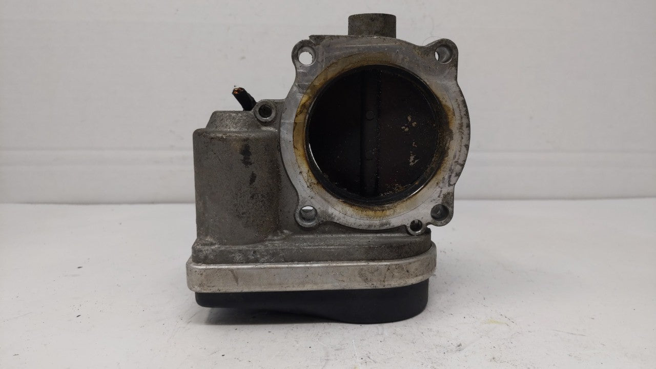 2006-2010 Chrysler 300 Throttle Body P/N:04861691 0489 1691 Fits 2006 2007 2008 2009 2010 2011 OEM Used Auto Parts - Oemusedautoparts1.com