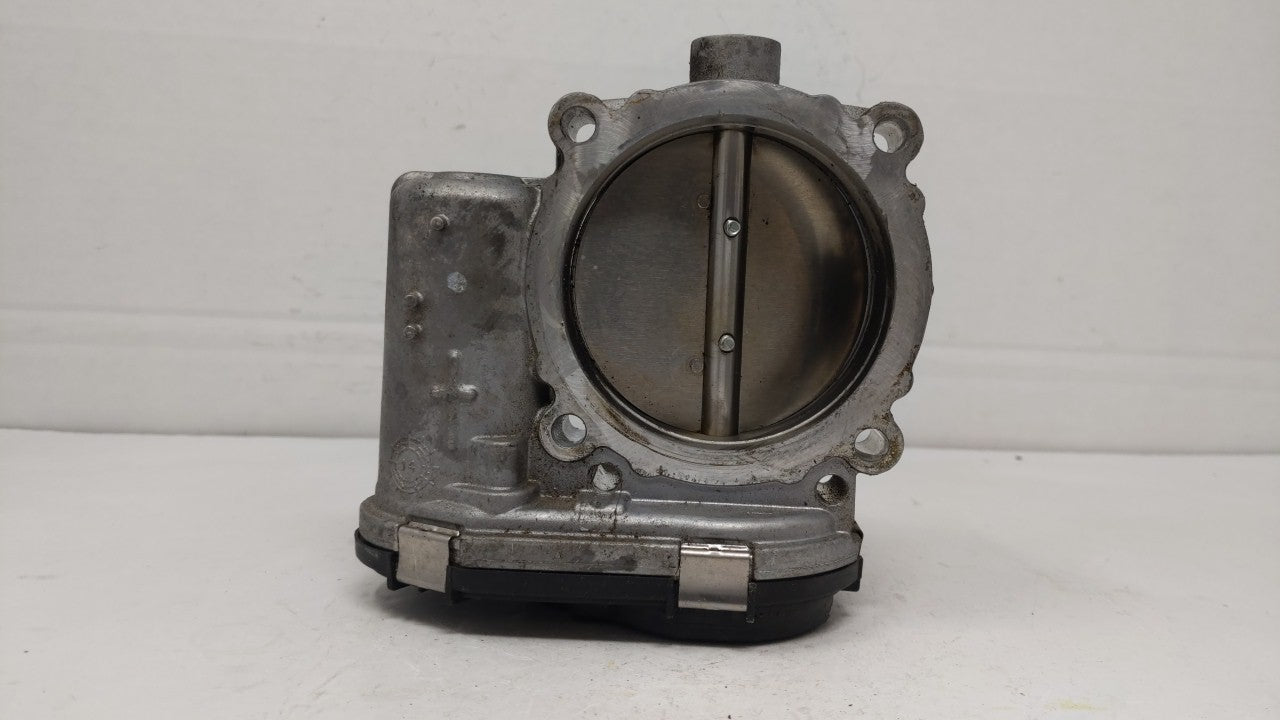 2011-2016 Chrysler Town & Country Throttle Body P/N:05184349AF 05184349AD Fits 2011 2012 2013 2014 2015 2016 2017 2018 2019 OEM Used Auto Parts - Oemusedautoparts1.com