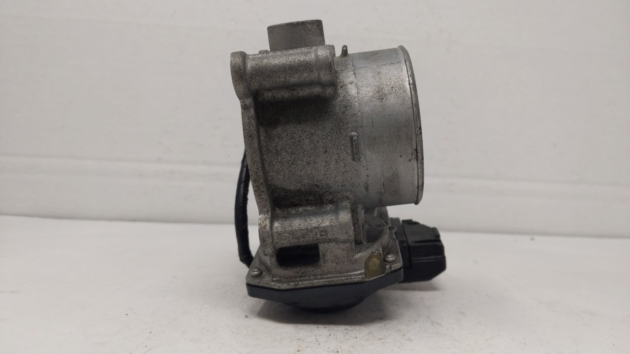 2014 Mazda 3 Throttle Body P/N:PY01 13 640 A Fits OEM Used Auto Parts - Oemusedautoparts1.com