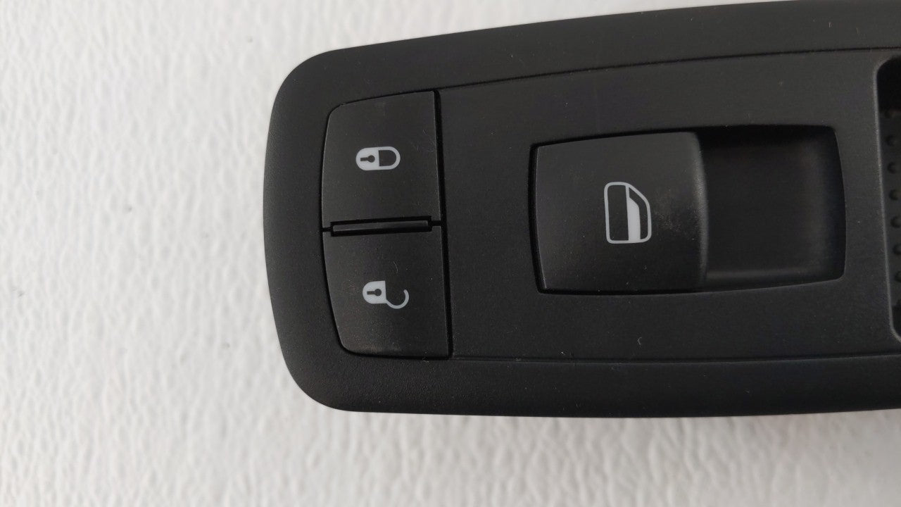 2010 Jeep Liberty Passeneger Right Power Window Switch 04602540af - Oemusedautoparts1.com