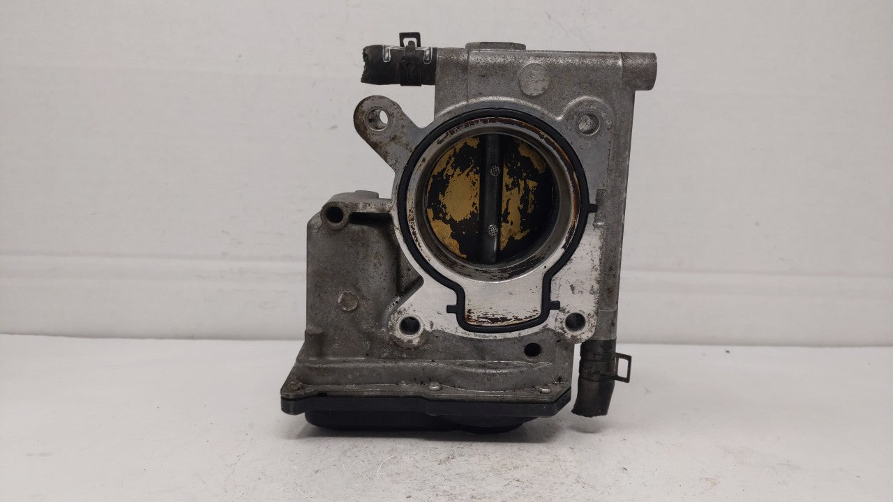 2006-2013 Mazda 3 Throttle Body P/N:L3R4 13 640 L3G2 13 640 A Fits 2006 2007 2008 2009 2010 2011 2012 2013 OEM Used Auto Parts - Oemusedautoparts1.com