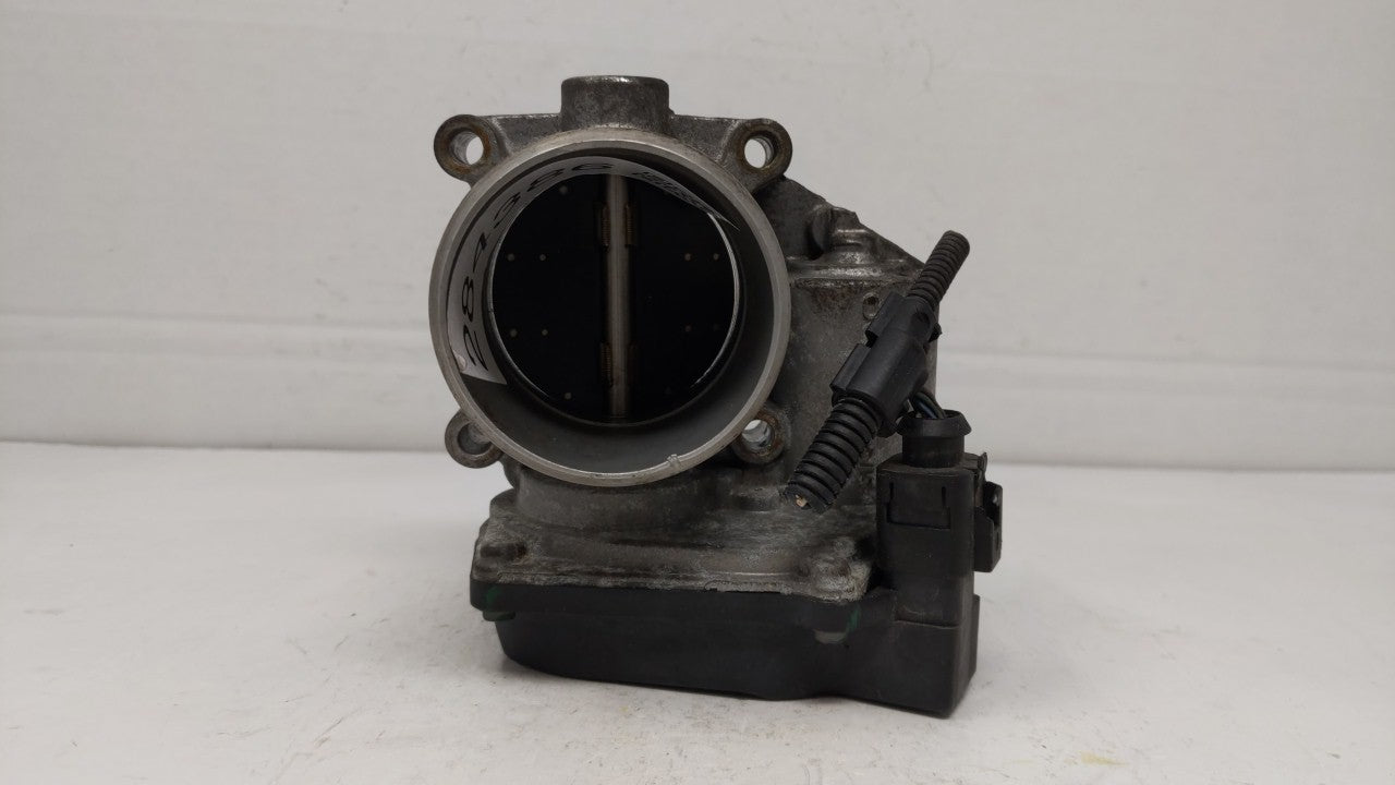 2006-2010 Volkswagen Passat Throttle Body P/N:E8-2103-0-09305-00485 06F 133 062 E Fits OEM Used Auto Parts - Oemusedautoparts1.com