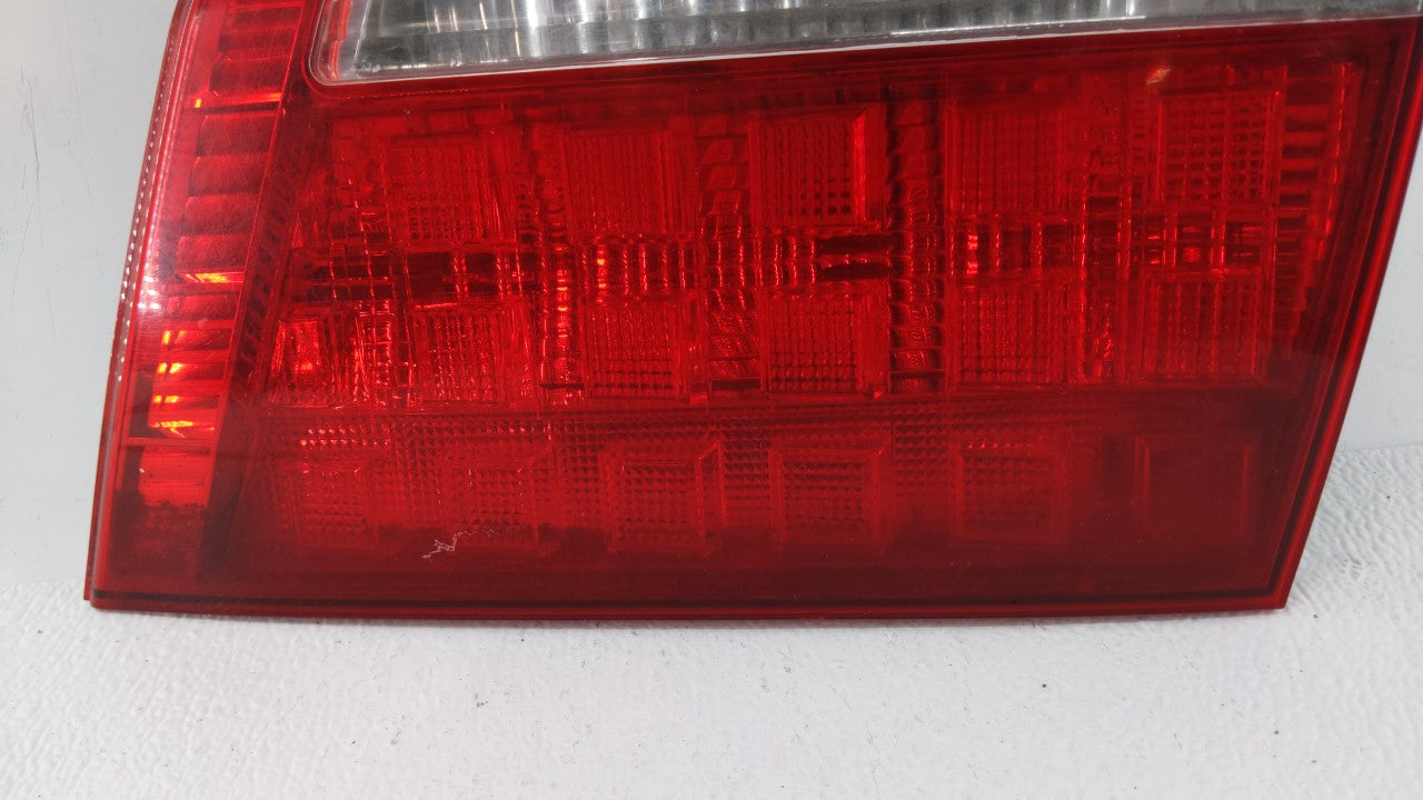 2005-2007 Honda Odyssey Tail Light Assembly Passenger Right OEM Fits 2005 2006 2007 OEM Used Auto Parts - Oemusedautoparts1.com