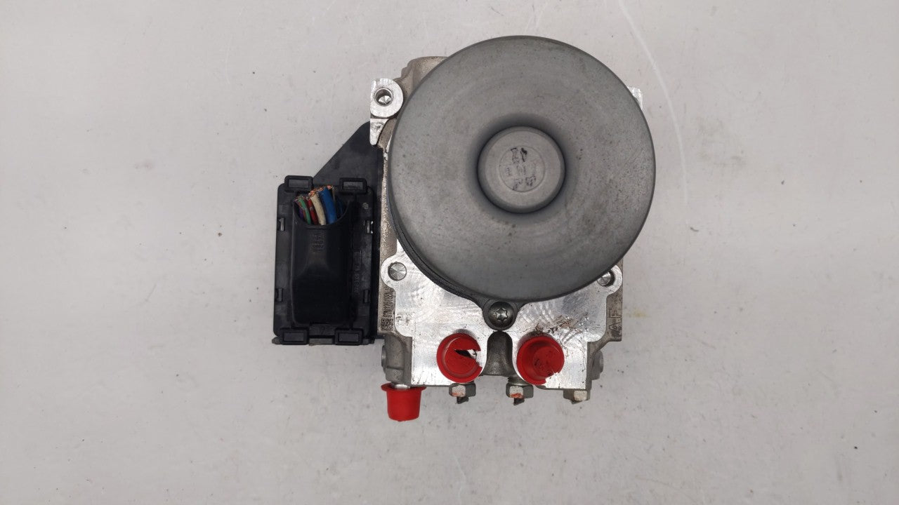 2012 Scion Xb ABS Pump Control Module Replacement P/N:89541-12821 44540-12511 Fits OEM Used Auto Parts - Oemusedautoparts1.com