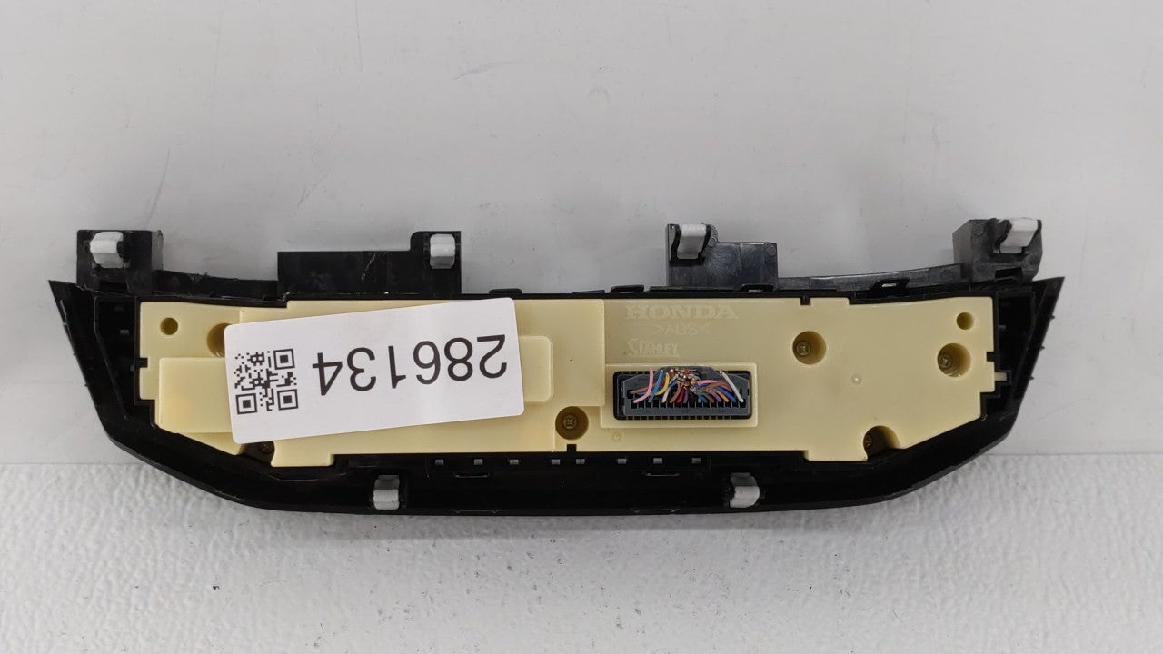 2013-2015 Honda Accord Climate Control Module Temperature AC/Heater Replacement P/N:79600-T2F-A611-M1 Fits 2013 2014 2015 OEM Used Auto Parts - Oemusedautoparts1.com