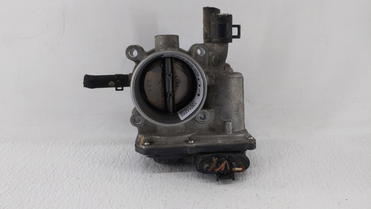 2012-2017 Hyundai Veloster Throttle Body P/N:35100-2B310 5302-1S02 Fits 2012 2013 2014 2015 2016 2017 2018 2019 OEM Used Auto Parts - Oemusedautoparts1.com