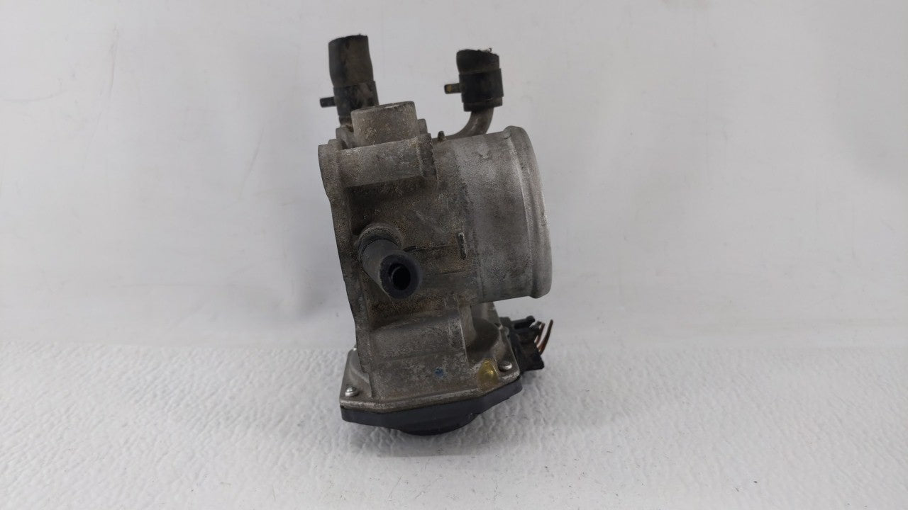 2012-2017 Hyundai Veloster Throttle Body P/N:35100-2B310 5302-1S02 Fits 2012 2013 2014 2015 2016 2017 2018 2019 OEM Used Auto Parts - Oemusedautoparts1.com