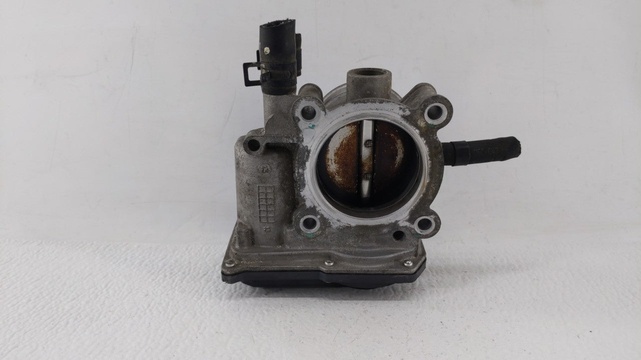 2012-2017 Hyundai Veloster Throttle Body P/N:35100-2B310 5302-1S02 Fits 2012 2013 2014 2015 2016 2017 2018 2019 OEM Used Auto Parts - Oemusedautoparts1.com