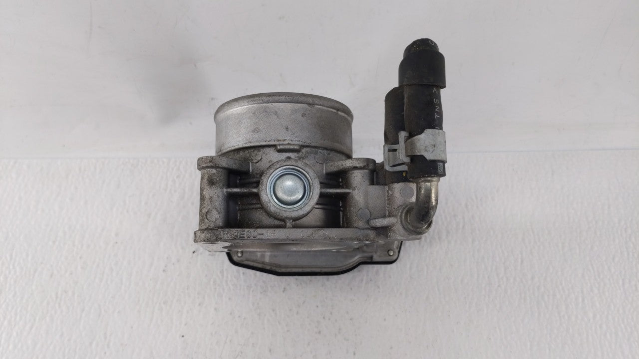 2008-2013 Infiniti G37 Throttle Body P/N:RME60-12 526-02 Fits OEM Used Auto Parts - Oemusedautoparts1.com