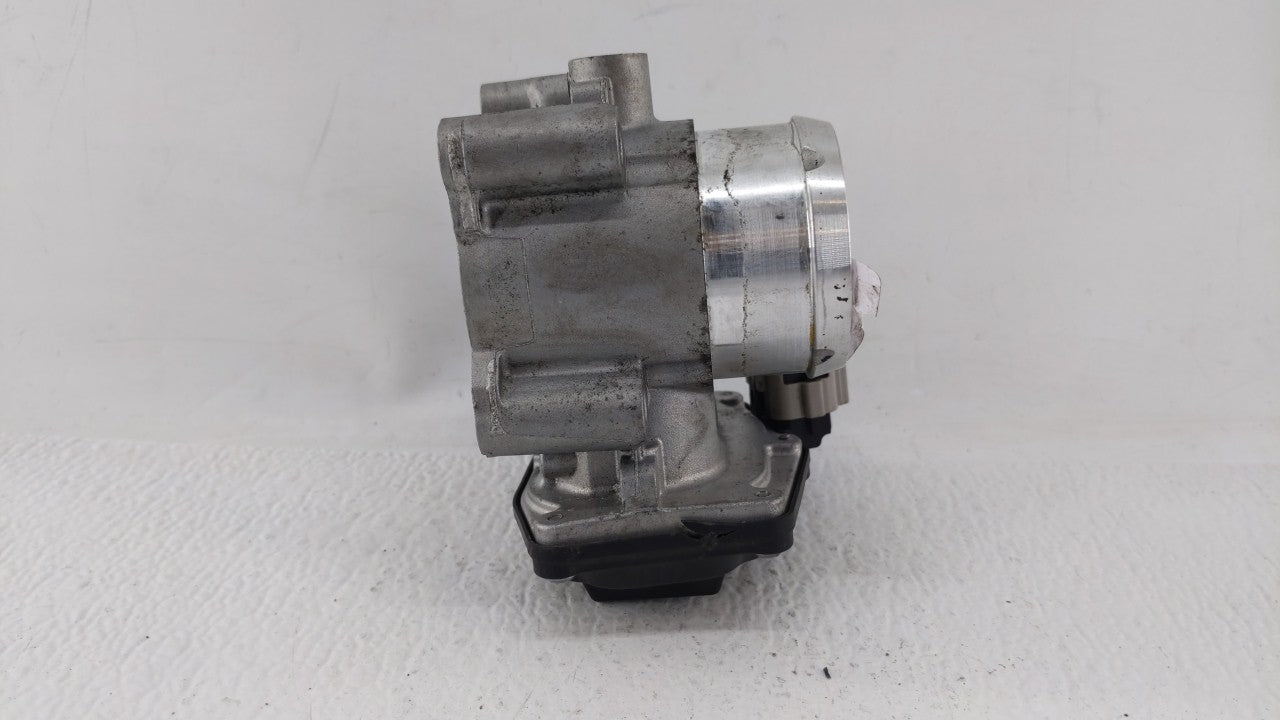 2014-2019 Ford Fusion Throttle Body P/N:DS7G-9F991-BB DS7G-9E991-BB Fits 2014 2015 2016 2017 2018 2019 OEM Used Auto Parts - Oemusedautoparts1.com