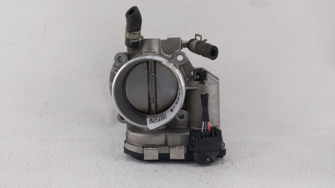 2011-2015 Hyundai Sonata Throttle Body P/N:35100-2G800 Fits 2011 2012 2013 2014 2015 2016 OEM Used Auto Parts - Oemusedautoparts1.com