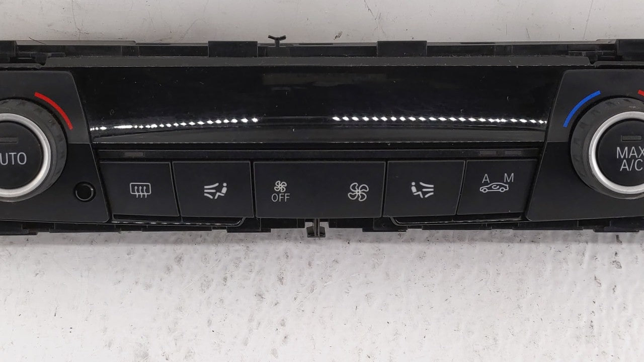 2012-2014 Bmw 328i Climate Control Module Temperature AC/Heater Replacement P/N:6411 9287337-01 6411 9207195 Fits 2012 2013 2014 OEM Used Auto Parts - Oemusedautoparts1.com