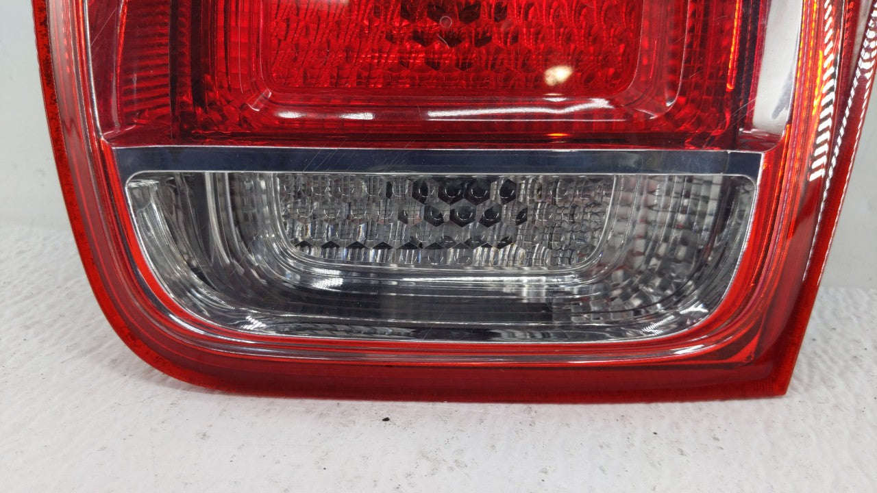 2013-2016 Chevrolet Malibu Tail Light Assembly Passenger Right OEM P/N:22871116 22907312 Fits 2013 2014 2015 2016 OEM Used Auto Parts - Oemusedautoparts1.com