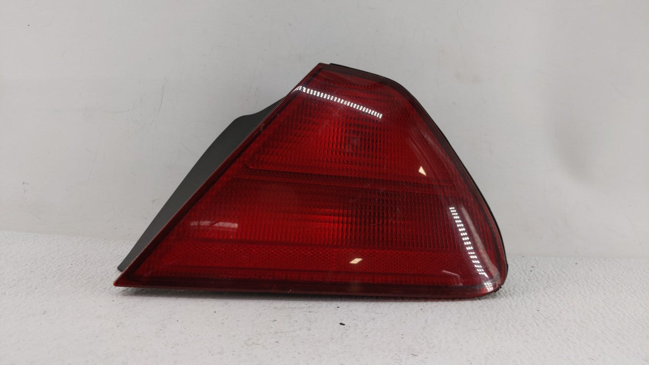 2000 Honda Accord Tail Light Assembly Passenger Right OEM Fits 1998 1999 2001 2002 OEM Used Auto Parts - Oemusedautoparts1.com