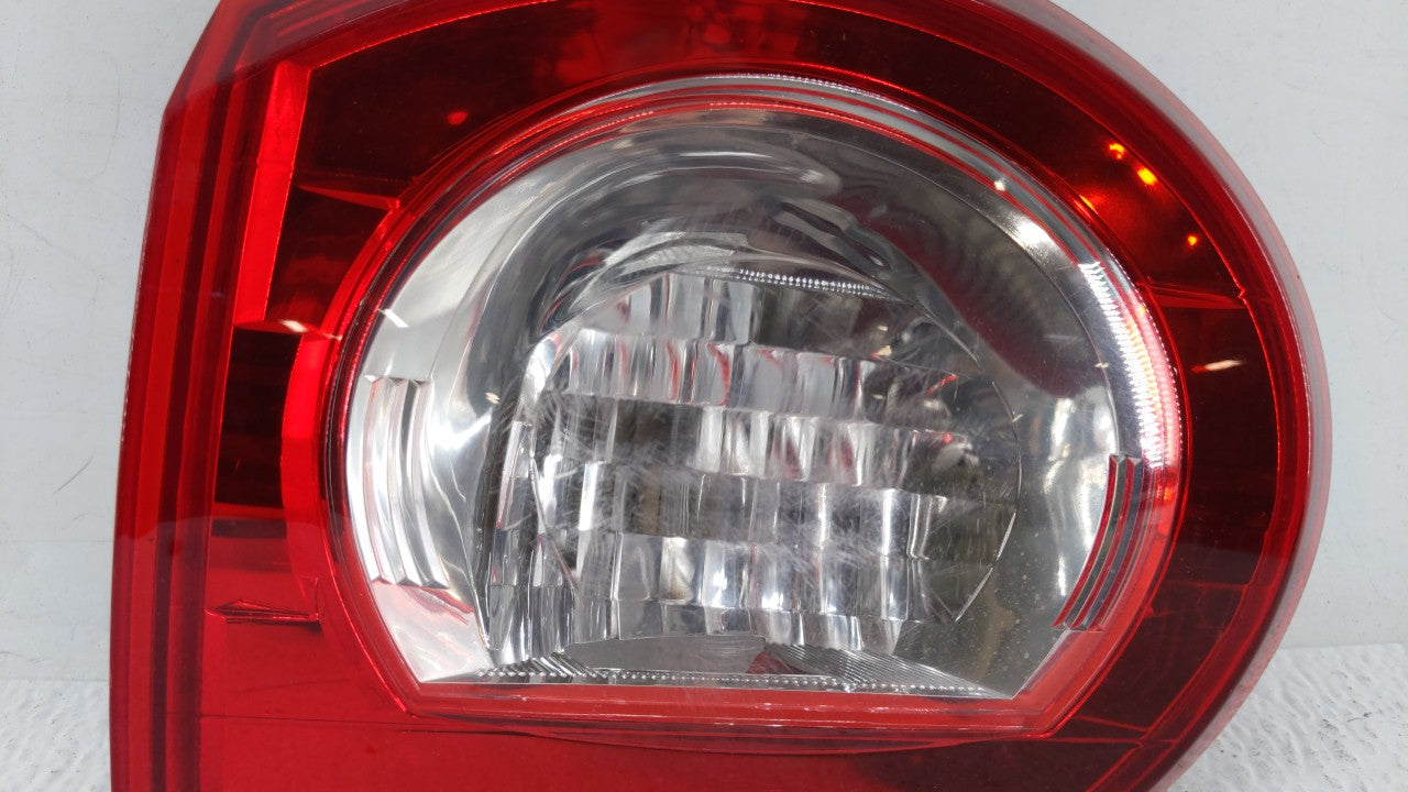 2009-2012 Chevrolet Traverse Tail Light Assembly Passenger Right OEM P/N:25952323 Fits 2009 2010 2011 2012 OEM Used Auto Parts - Oemusedautoparts1.com