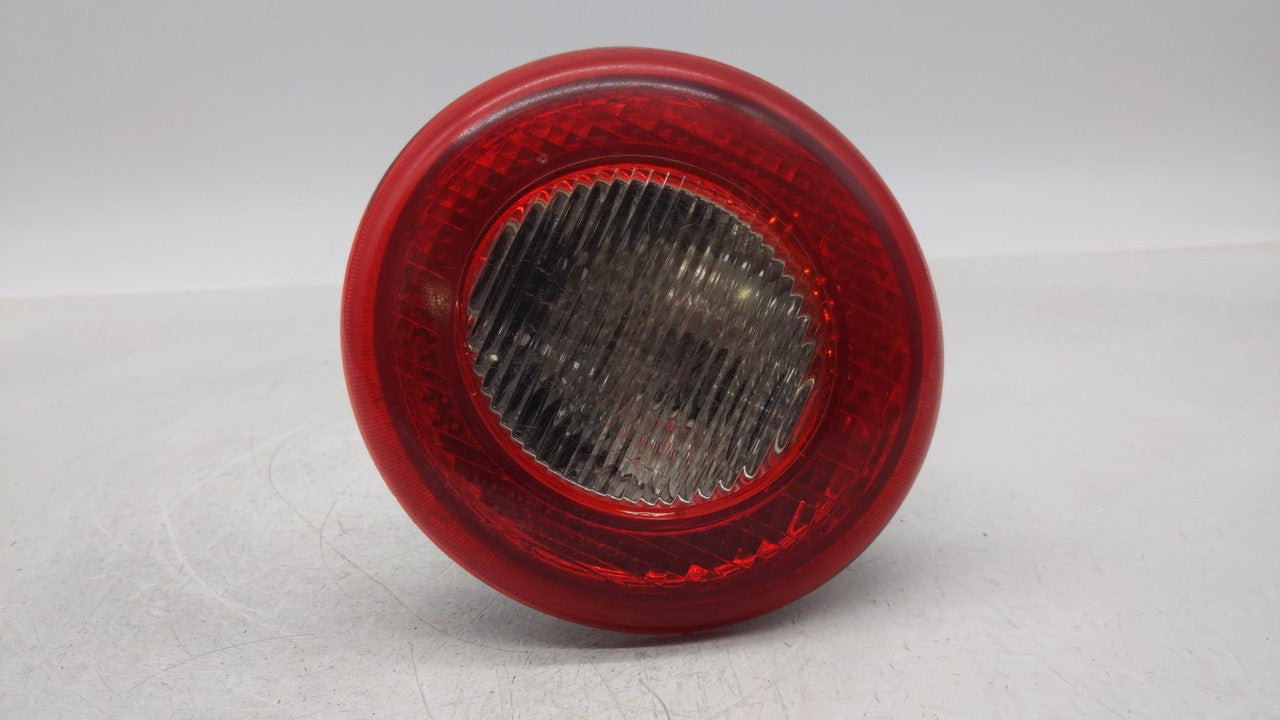 2009 Chevrolet Hhr Tail Light Assembly Passenger Right OEM P/N:25823015 15875484 Fits 2006 2007 2008 2010 2011 OEM Used Auto Parts - Oemusedautoparts1.com