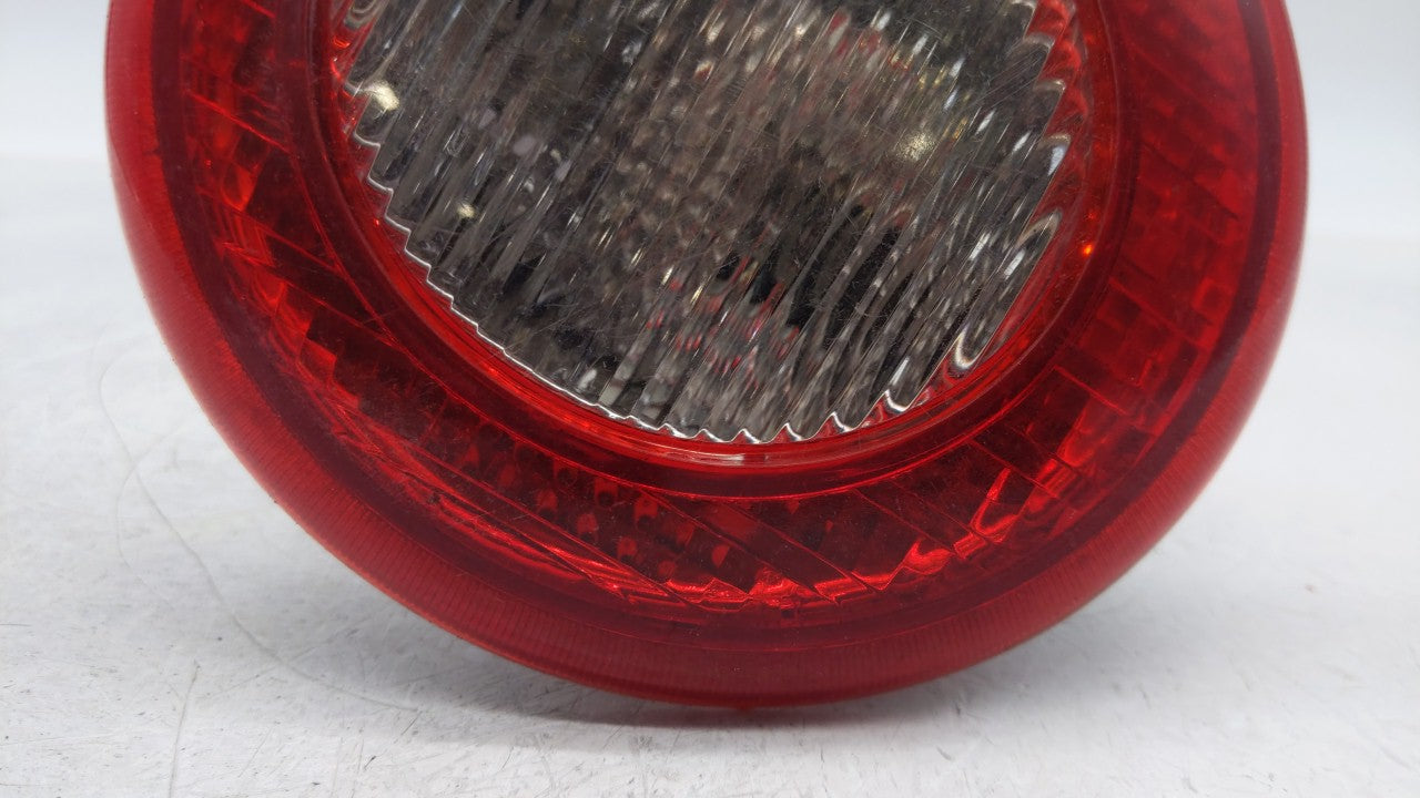 2009 Chevrolet Hhr Tail Light Assembly Passenger Right OEM P/N:25823015 15875484 Fits 2006 2007 2008 2010 2011 OEM Used Auto Parts - Oemusedautoparts1.com