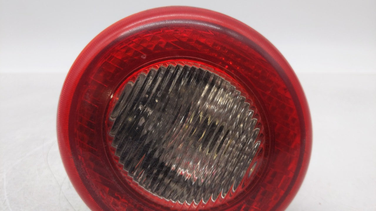 2009 Chevrolet Hhr Tail Light Assembly Passenger Right OEM P/N:25823015 15875484 Fits 2006 2007 2008 2010 2011 OEM Used Auto Parts - Oemusedautoparts1.com