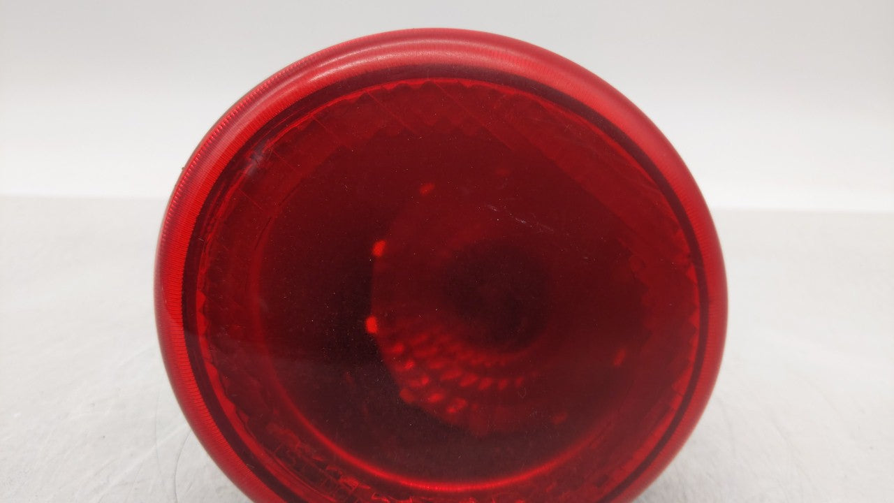 2006-2011 Chevrolet Hhr Tail Light Assembly Passenger Right OEM P/N:15821824 16532504 Fits 2006 2007 2008 2009 2010 2011 OEM Used Auto Parts - Oemusedautoparts1.com