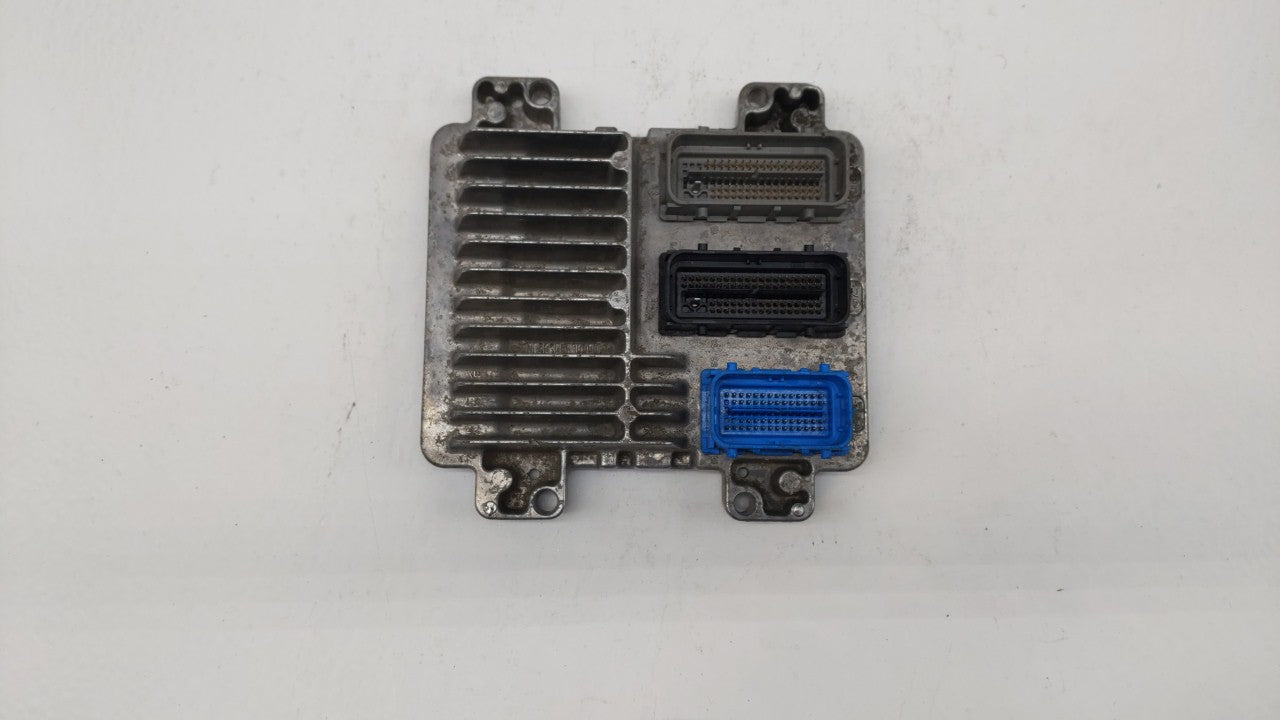 2016 Chevrolet Malibu PCM Engine Computer ECU ECM PCU OEM P/N:12672502 12607096 Fits OEM Used Auto Parts - Oemusedautoparts1.com