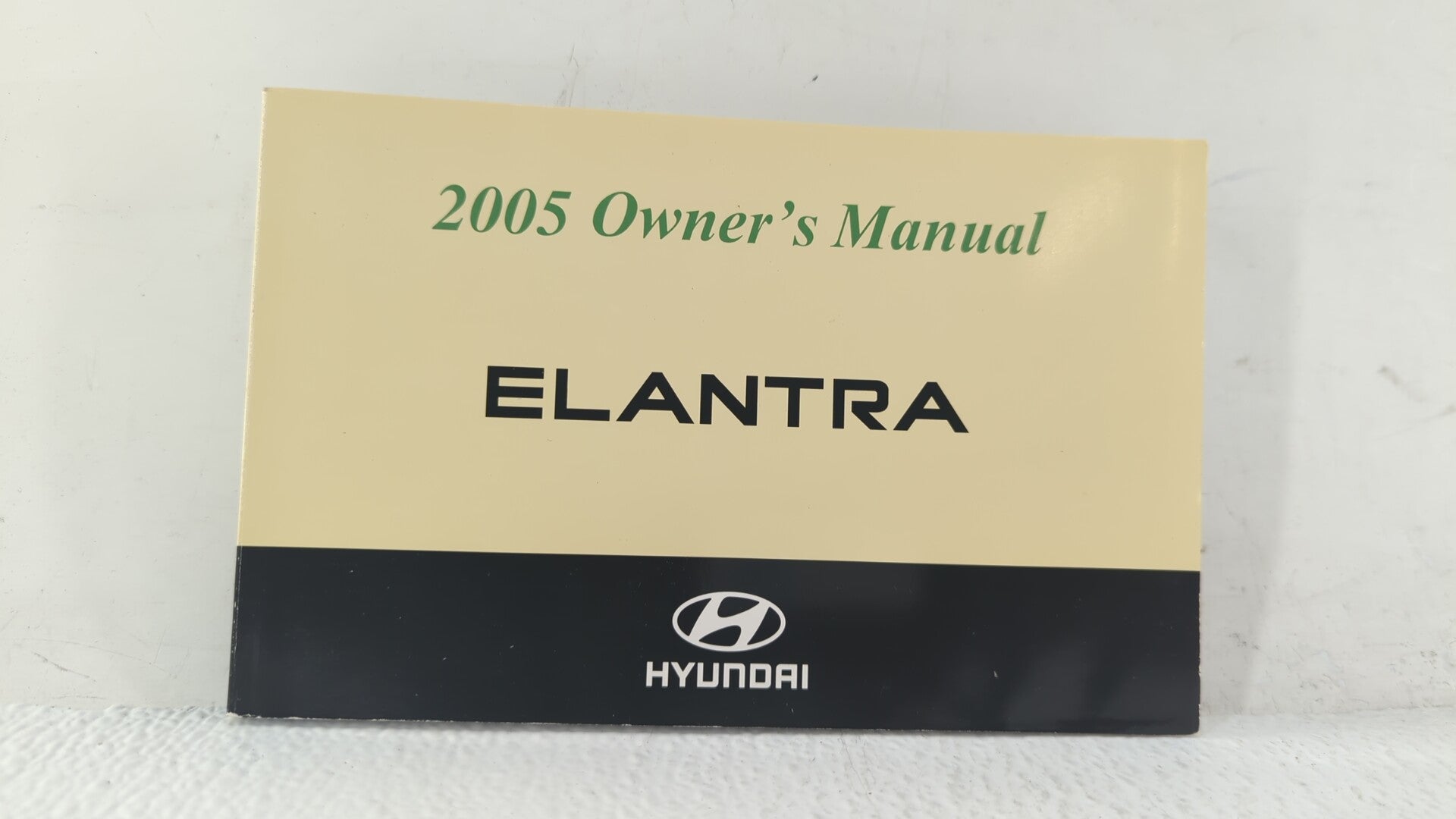2005 Hyundai Elantra Owners Manual Book Guide OEM Used Auto Parts - Oemusedautoparts1.com
