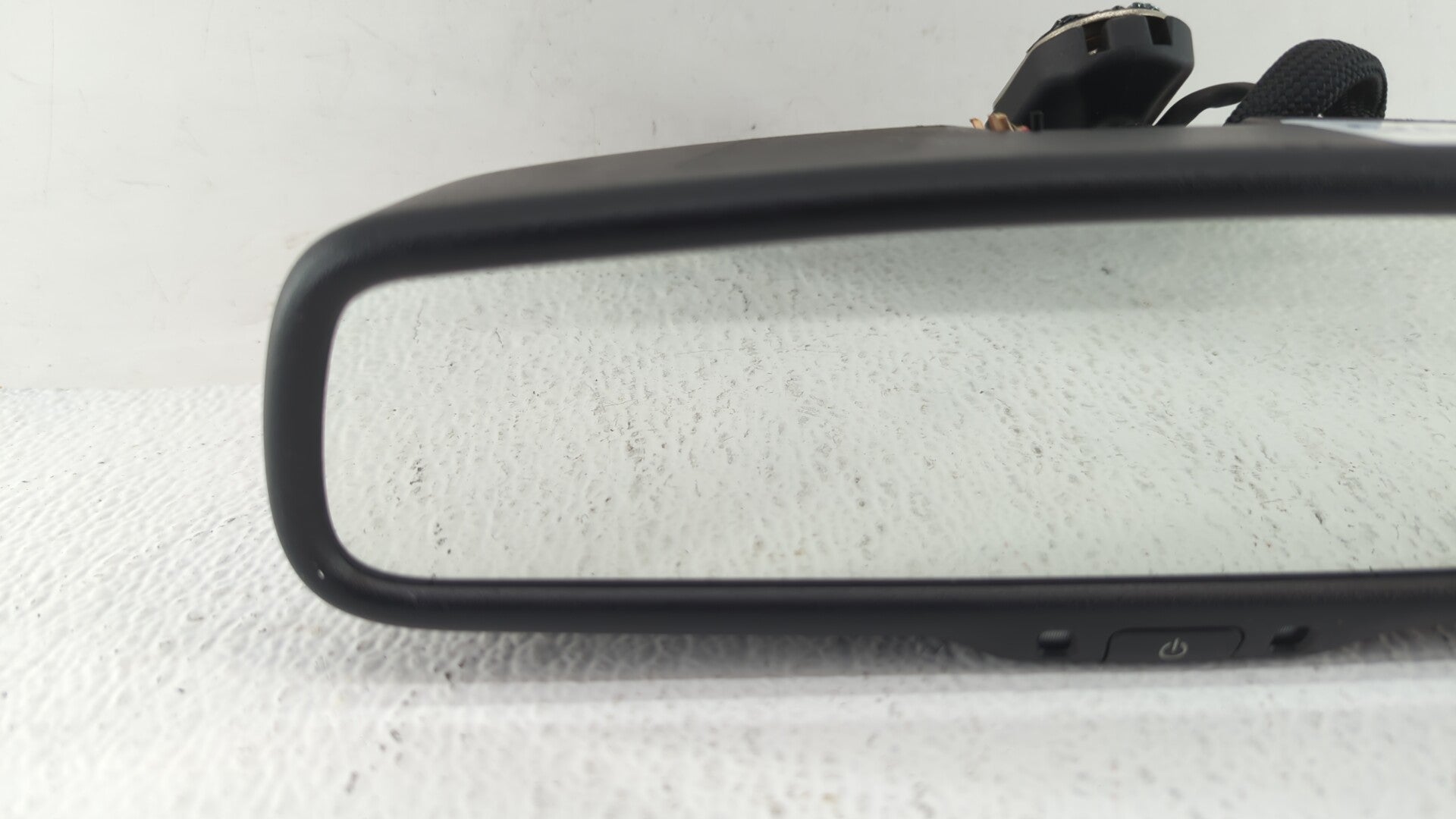 2010-2012 Chrysler Town & Country Interior Rear View Mirror Replacement OEM P/N:e11026130 55157457AC Fits 2010 2011 2012 OEM Used Auto Parts - Oemusedautoparts1.com