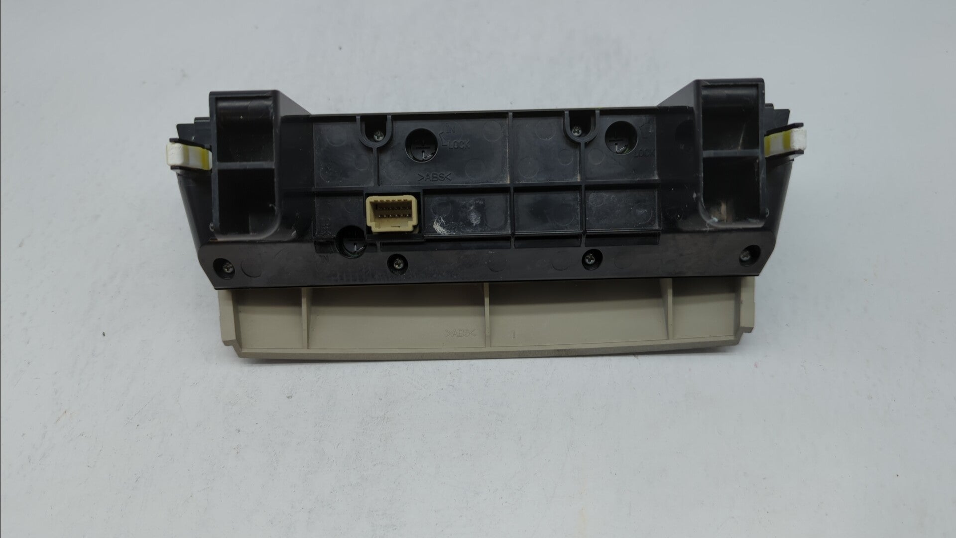 2007-2009 Toyota Camry Climate Control Module Temperature AC/Heater Replacement P/N:55900-00161-D 559000616100 Fits 2007 2008 2009 OEM Used Auto Parts - Oemusedautoparts1.com