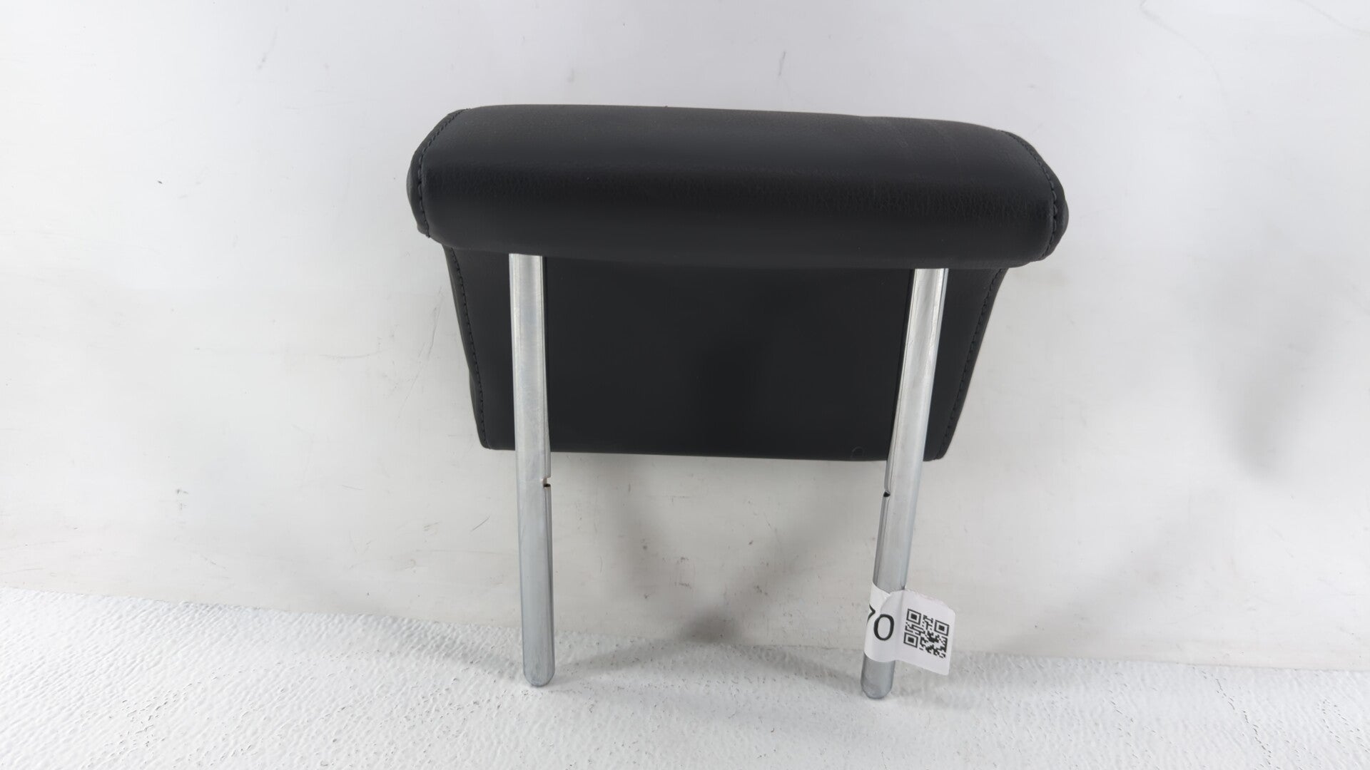 2009-2011 Audi A6 Headrest Head Rest Rear Seat Fits 2009 2010 2011 OEM Used Auto Parts - Oemusedautoparts1.com