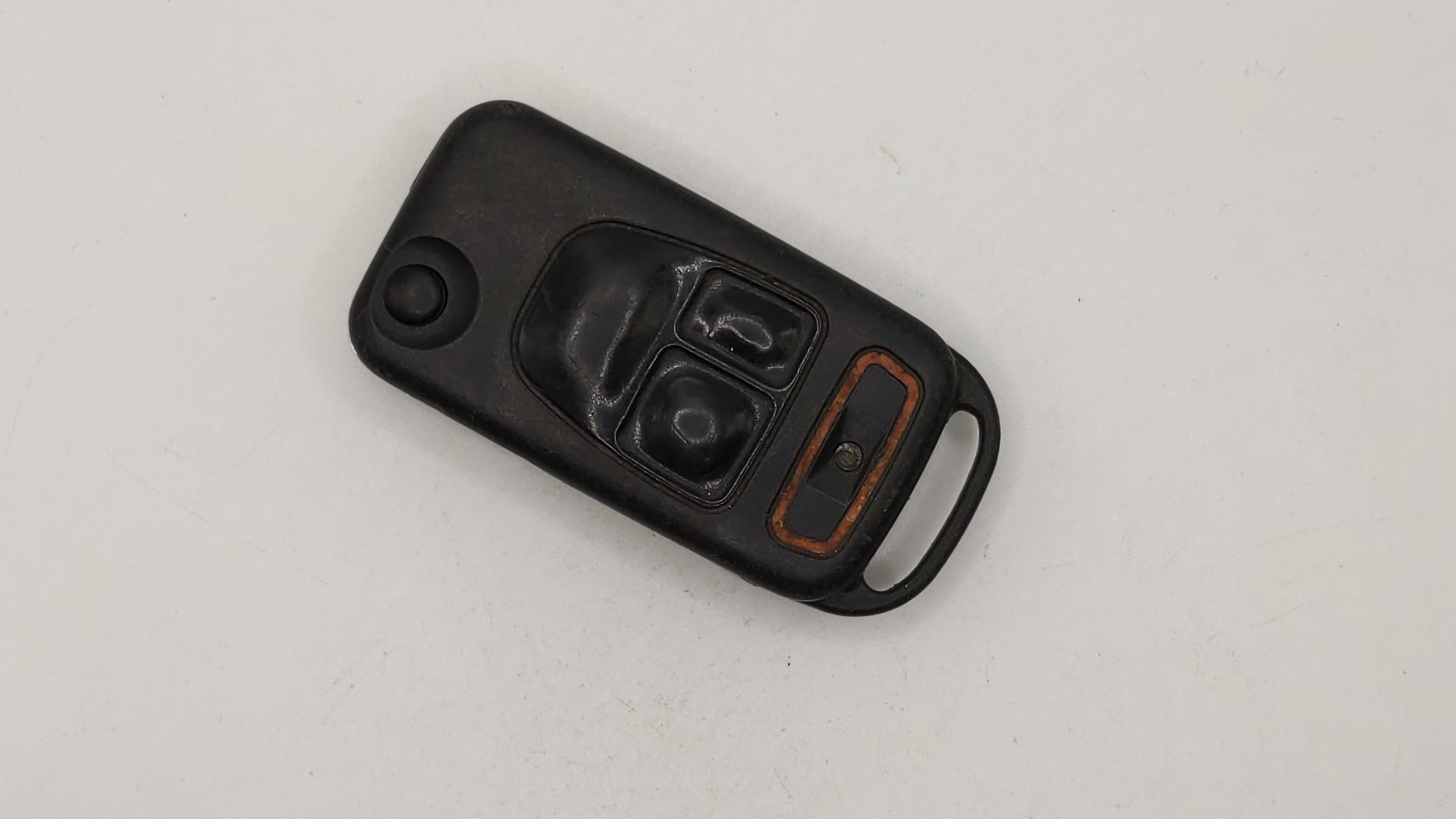 Mercedes-Benz Keyless Entry Remote Fob KR55  267102334 | 267 102 334  4 buttons - Oemusedautoparts1.com