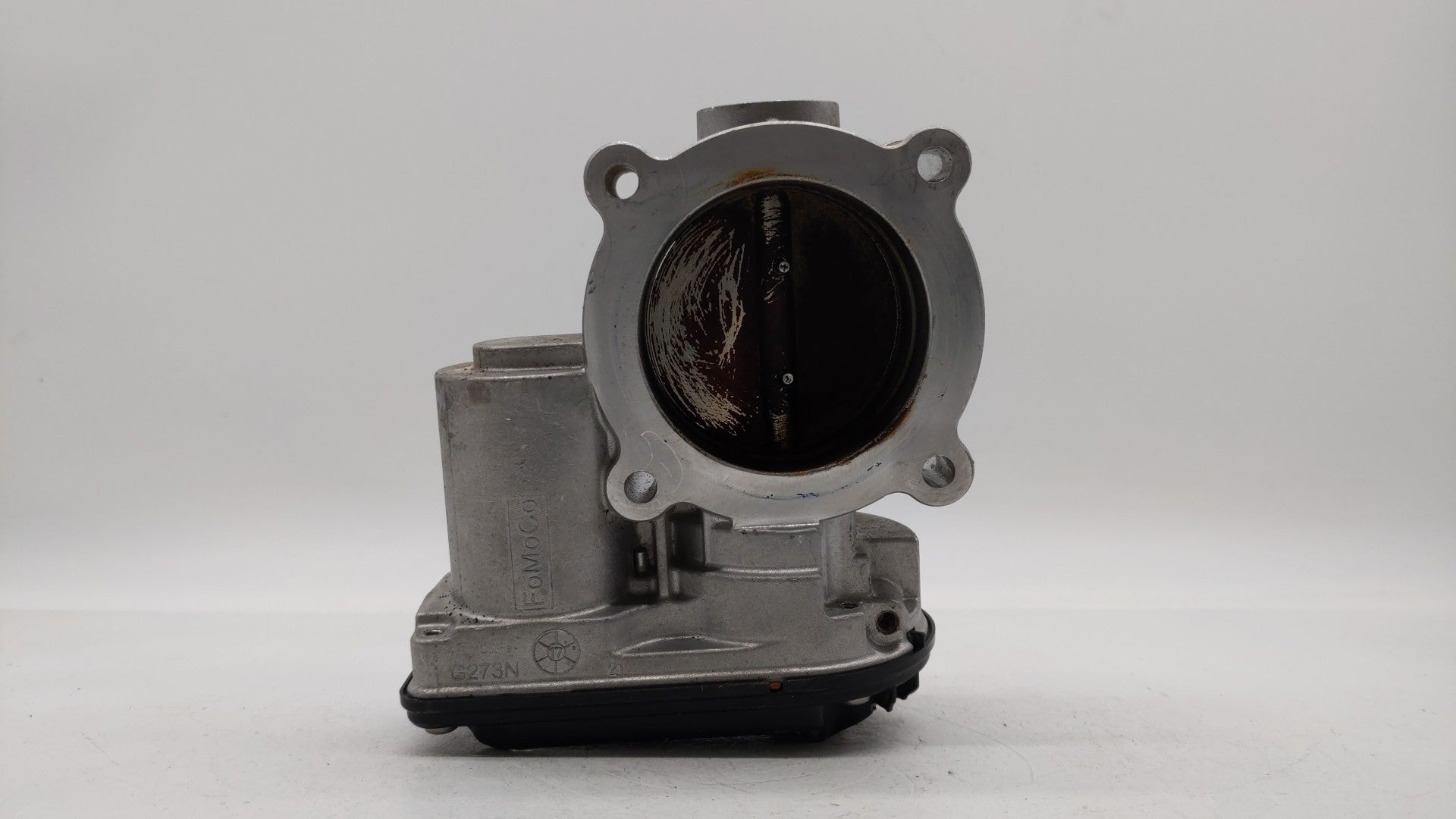 2013-2019 Ford Fusion Throttle Body P/N:DS7E-9F991-AK DS7E-9F991-AD Fits 2013 2014 2015 2016 2017 2018 2019 2020 OEM Used Auto Parts - Oemusedautoparts1.com