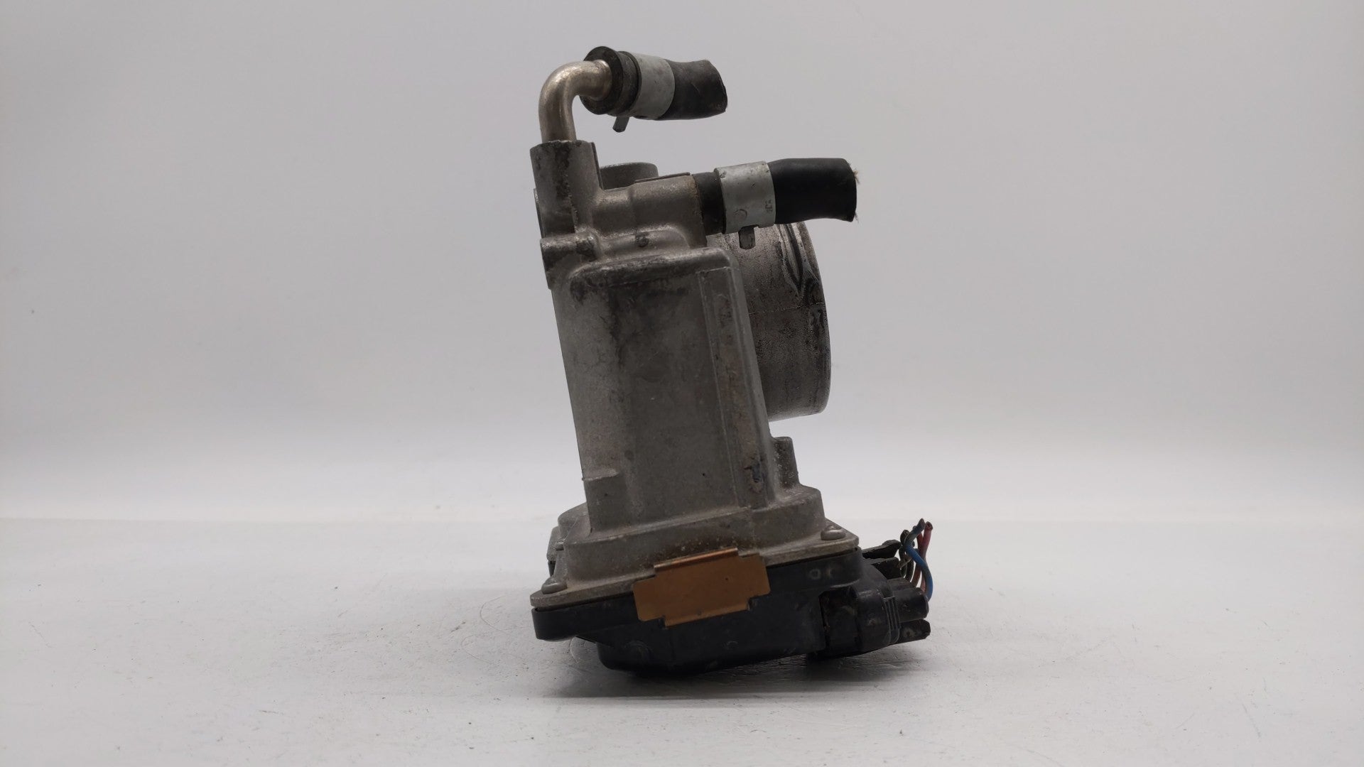 2012-2019 Nissan Versa Throttle Body P/N:3AA50-02 B 3AA50-02 C Fits 2012 2013 2014 2015 2016 2017 2018 2019 OEM Used Auto Parts - Oemusedautoparts1.com