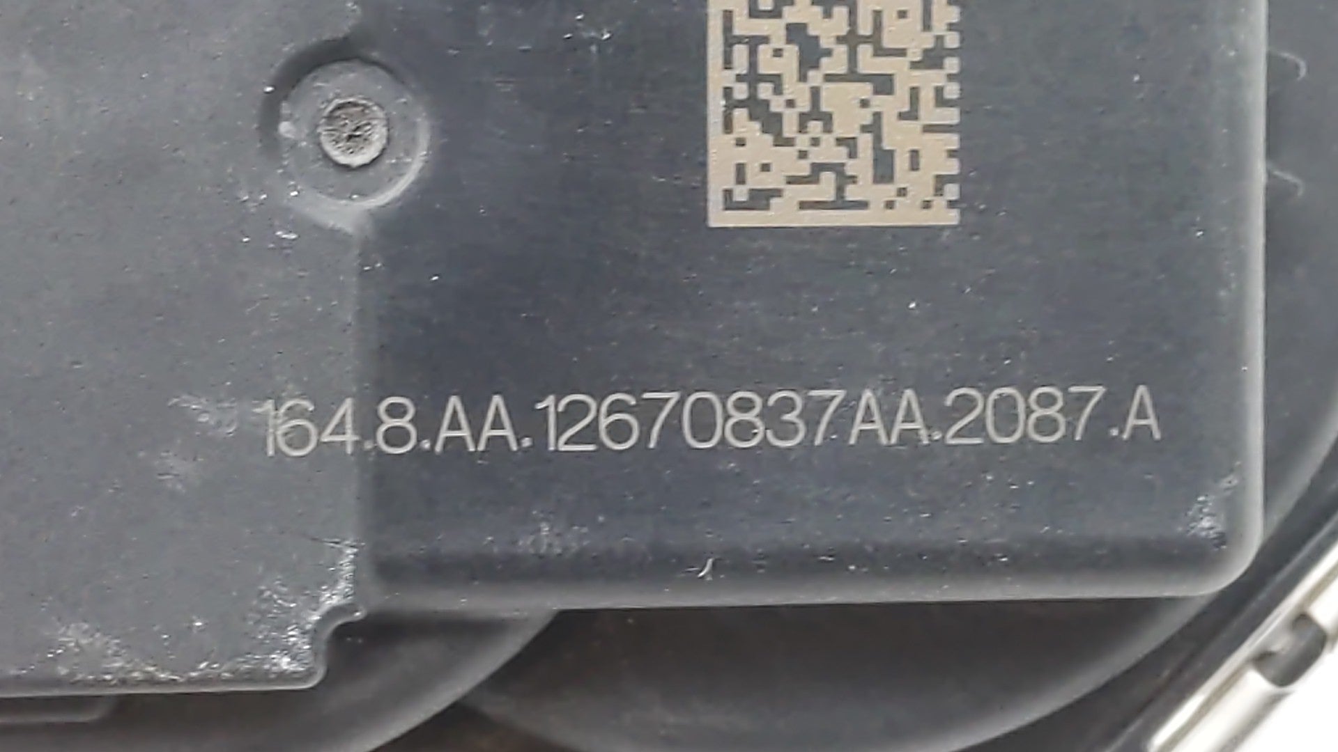 2018-2019 Chevrolet Equinox Throttle Body P/N:12670837AA 12681472AA Fits 2013 2014 2015 2016 2017 2018 2019 OEM Used Auto Parts - Oemusedautoparts1.com