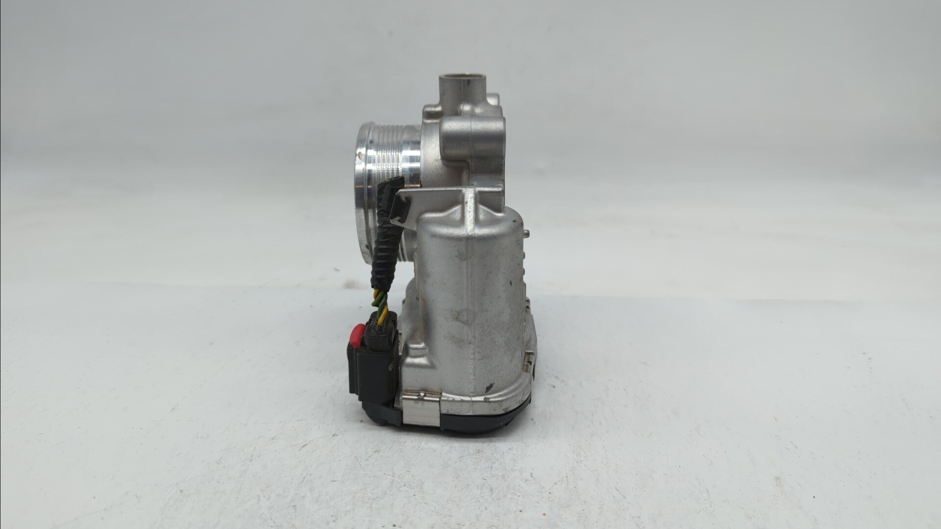 2017-2019 Lincoln Mkz Throttle Body P/N:DS7E-9F991-BB Fits 2014 2015 2016 2017 2018 2019 OEM Used Auto Parts - Oemusedautoparts1.com