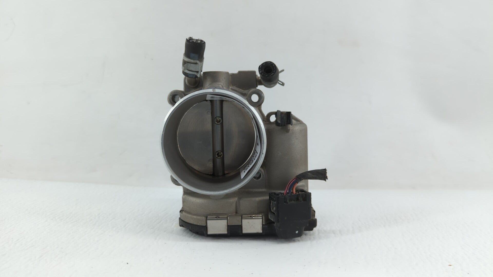 2016-2019 Kia Optima Throttle Body P/N:35100-2G600 Fits 2015 2016 2017 2018 2019 OEM Used Auto Parts - Oemusedautoparts1.com