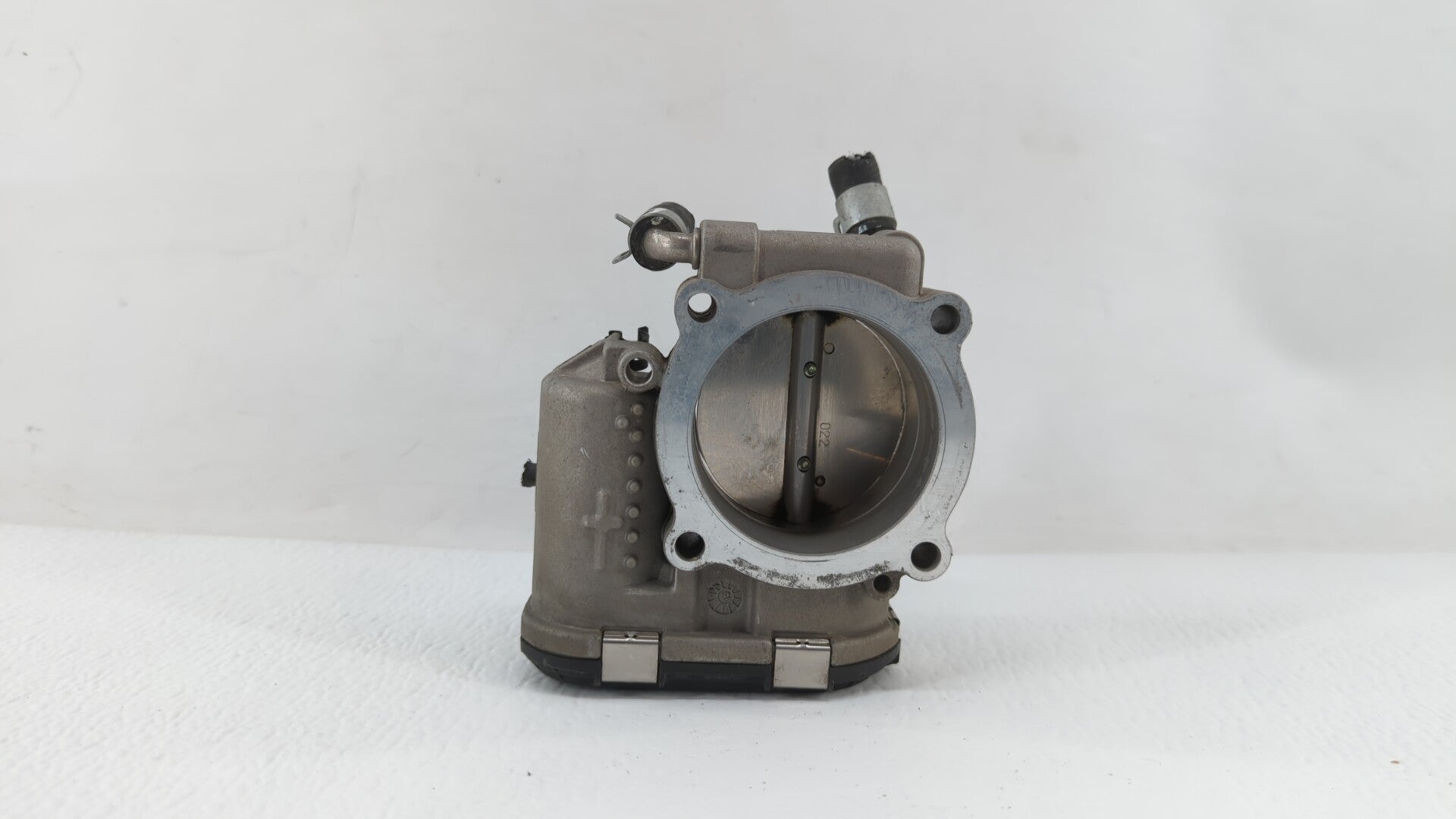 2016-2019 Kia Optima Throttle Body P/N:35100-2G600 Fits 2015 2016 2017 2018 2019 OEM Used Auto Parts - Oemusedautoparts1.com