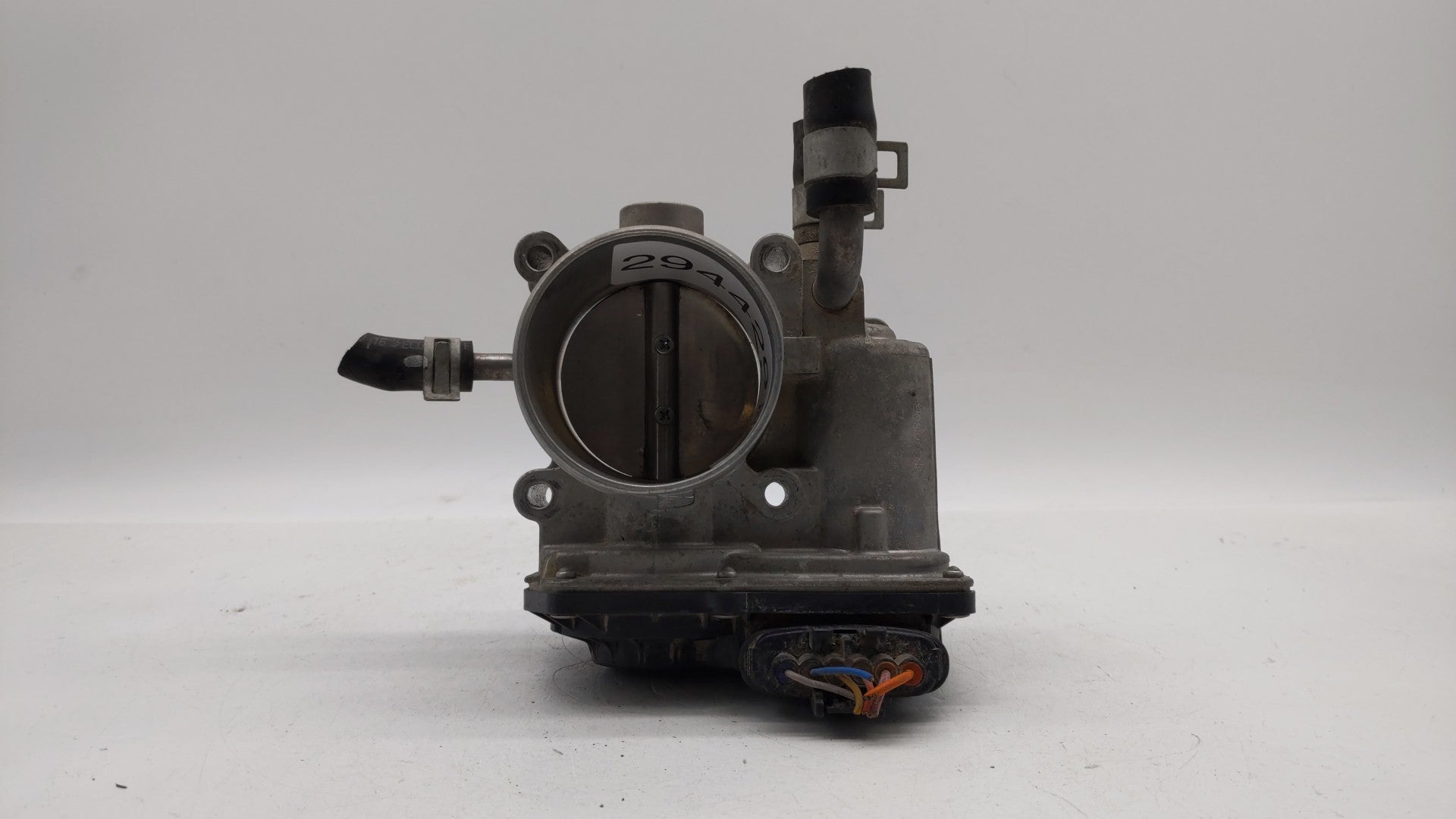 2012-2019 Kia Soul Throttle Body P/N:35100-2B310 5302-1S02 Fits 2012 2013 2014 2015 2016 2017 2018 2019 OEM Used Auto Parts - Oemusedautoparts1.com