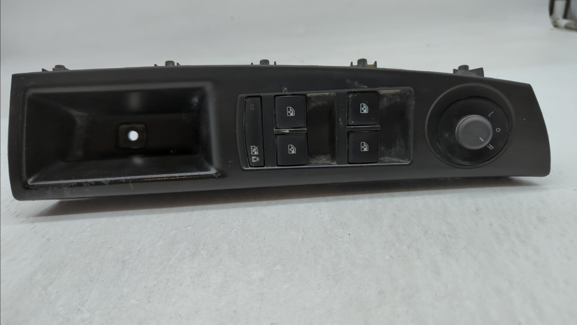 2012-2014 Buick Verano Master Power Window Switch Replacement Driver Side Left P/N:13305373 22923493 Fits 2011 2012 2013 2014 2015 OEM Used Auto Parts - Oemusedautoparts1.com