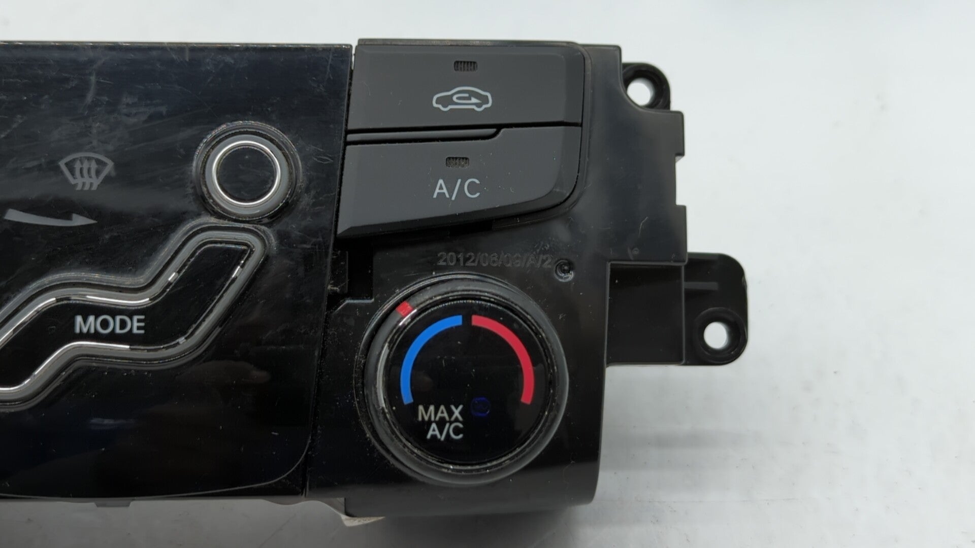 2011-2013 Hyundai Sonata Climate Control Module Temperature AC/Heater Replacement P/N:97250-3Q001 94510-3Q000 Fits 2011 2012 2013 OEM Used Auto Parts - Oemusedautoparts1.com