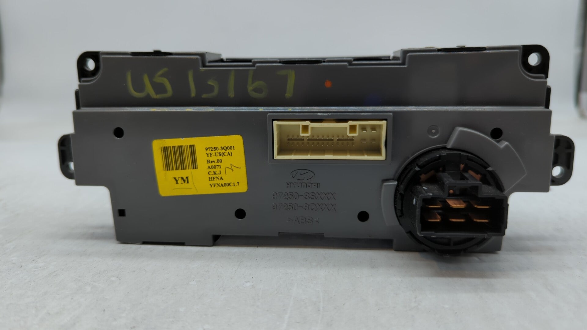 2011-2013 Hyundai Sonata Climate Control Module Temperature AC/Heater Replacement P/N:97250-3Q001 94510-3Q000 Fits 2011 2012 2013 OEM Used Auto Parts - Oemusedautoparts1.com