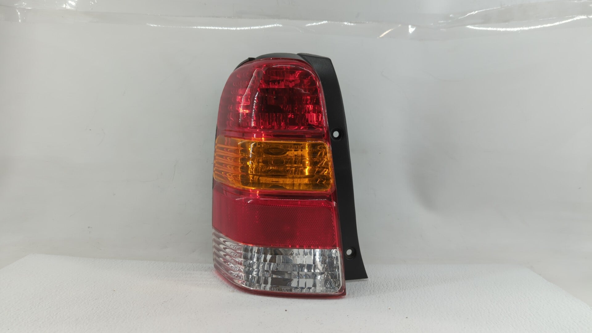 2001-2007 Ford Escape Tail Light Assembly Driver Left OEM P/N:4L84-13B505-D Fits 2001 2002 2003 2004 2005 2006 2007 OEM Used Auto Parts - Oemusedautoparts1.com