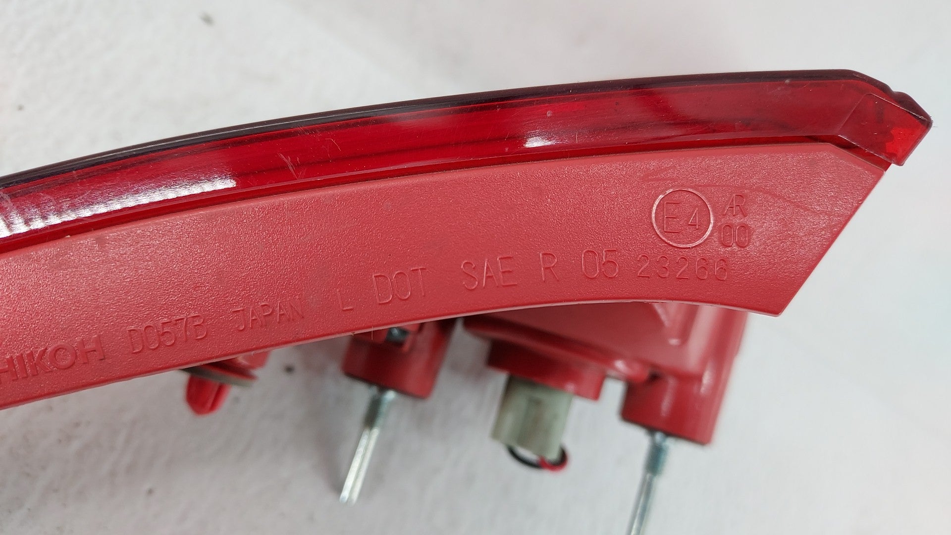 2009-2010 Nissan Murano Tail Light Assembly Driver Left OEM Fits 2009 2010 OEM Used Auto Parts - Oemusedautoparts1.com