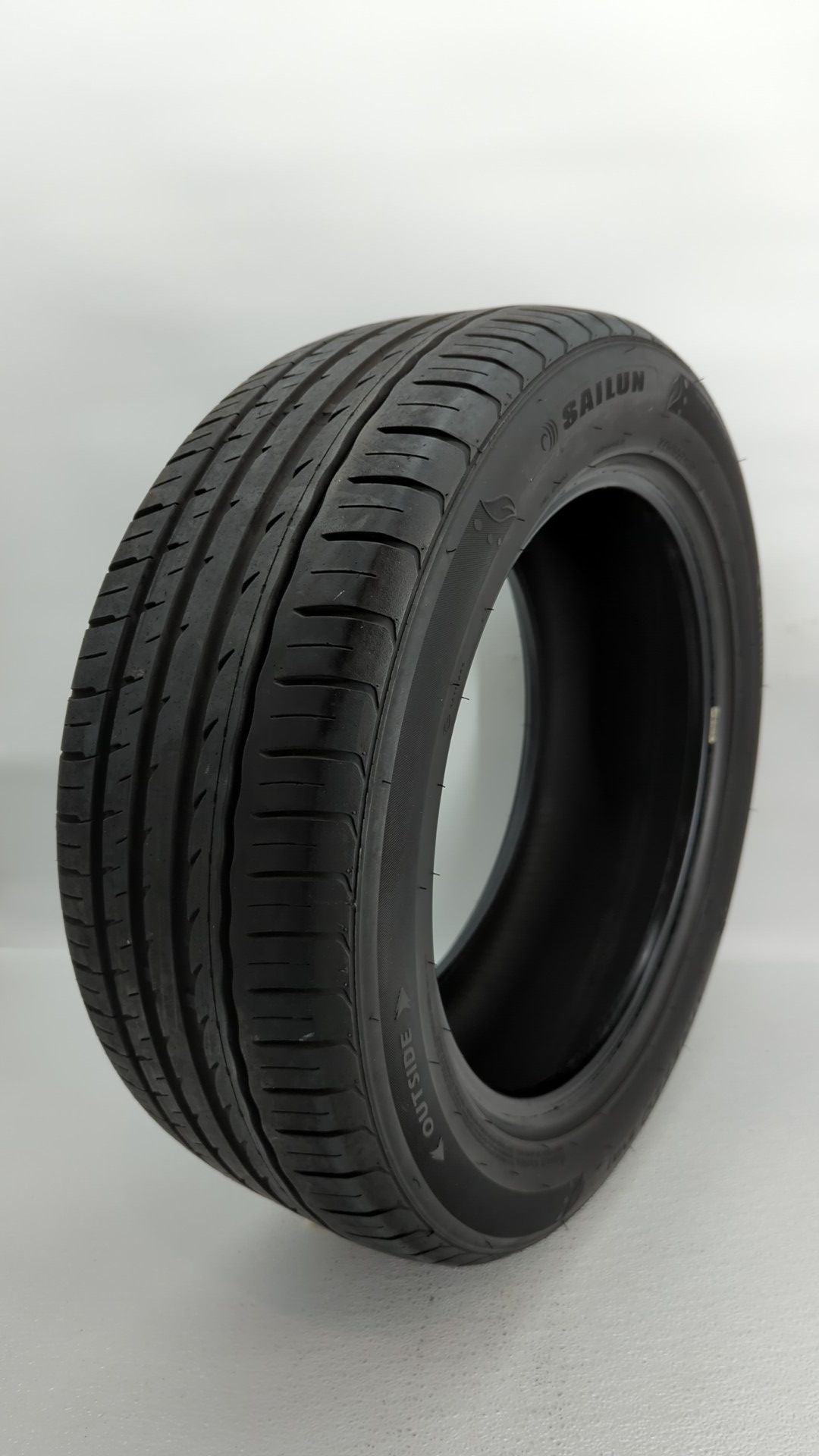 Used Tire 225/55ZR17 SAILUN ATREZZO SVA1 101W All Season - Tread Depth  6.5/32