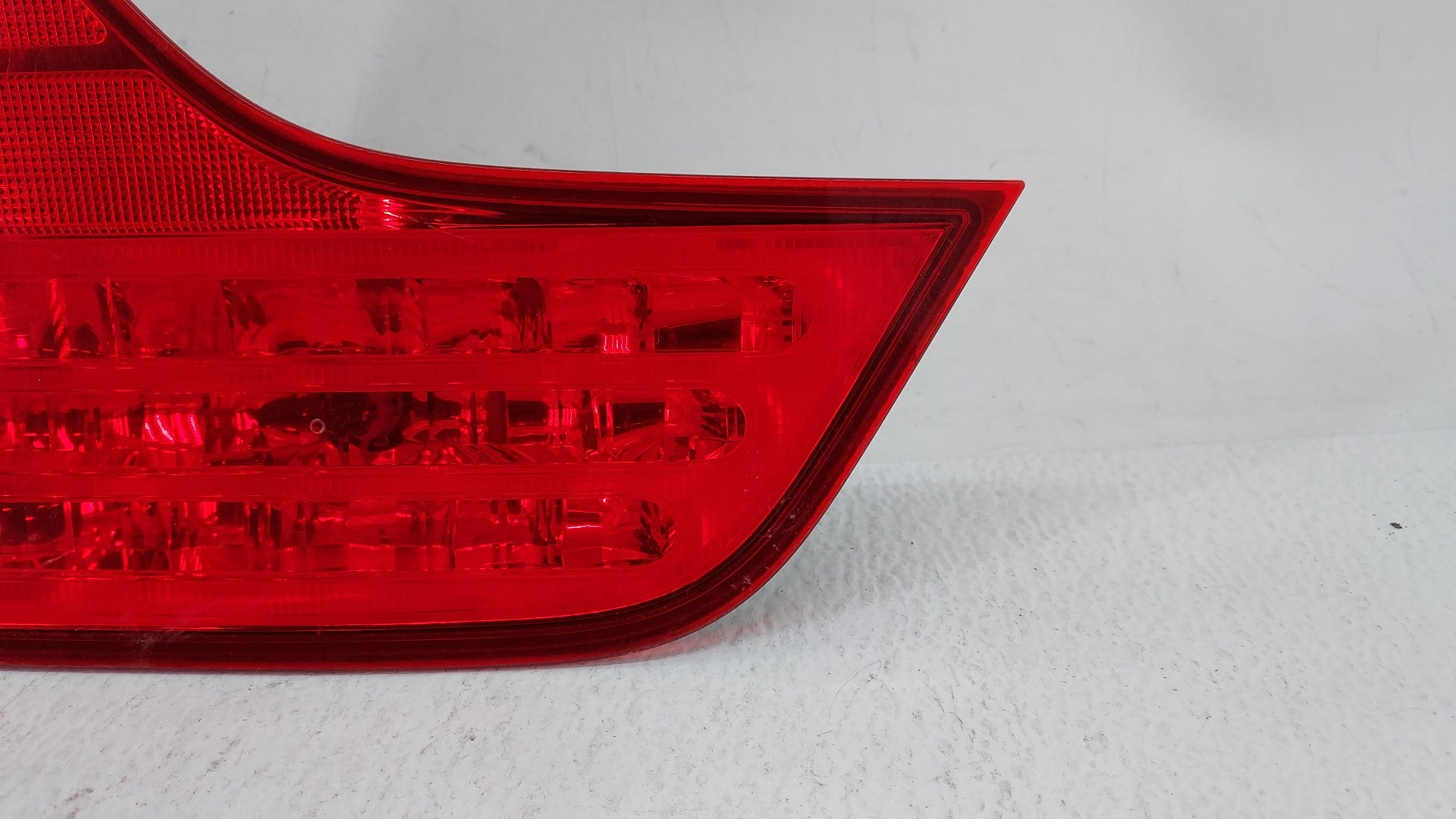 2006-2011 Honda Civic Tail Light Assembly Passenger Right OEM Fits 2006 2007 2008 2009 2010 2011 OEM Used Auto Parts - Oemusedautoparts1.com